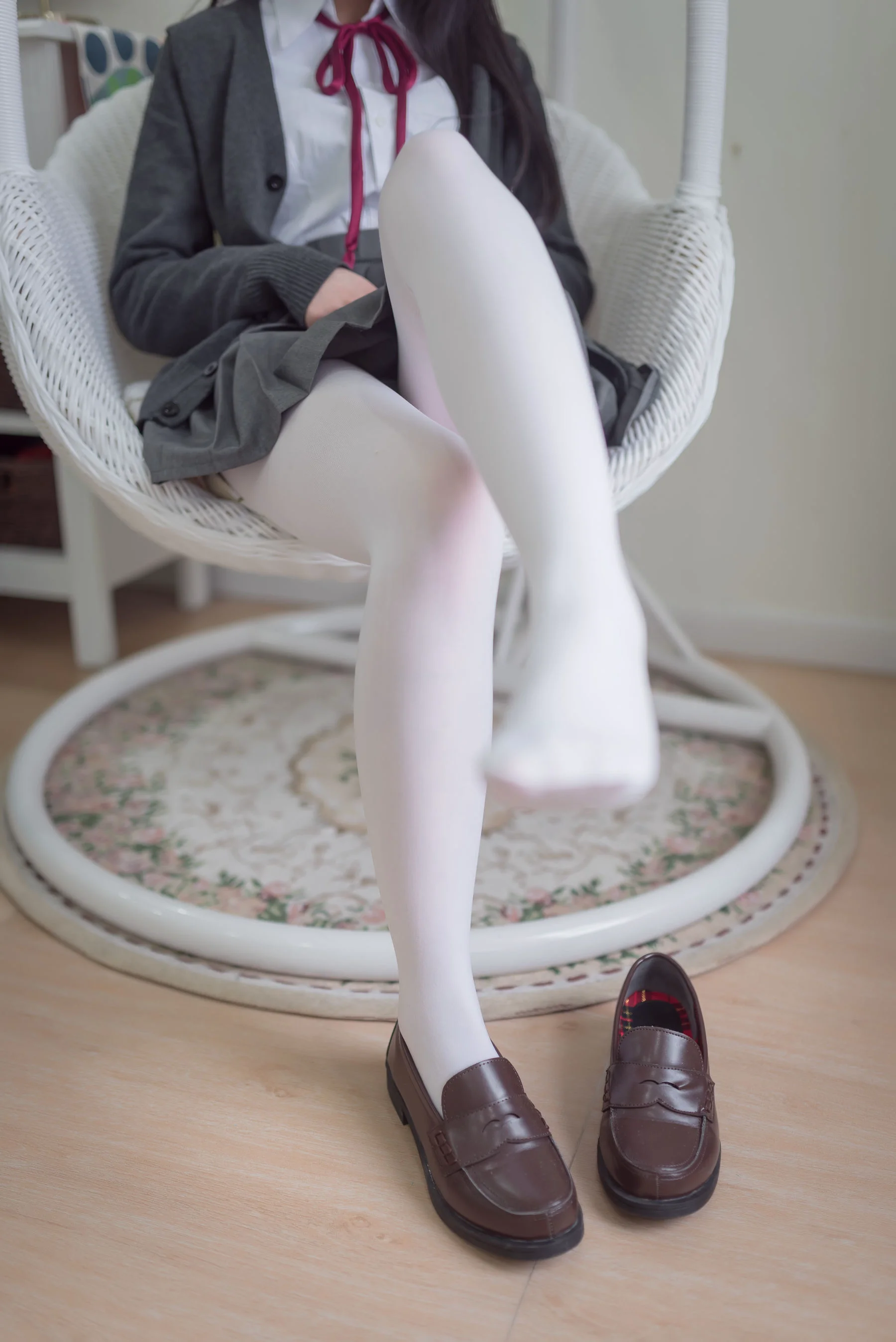 雪琪 《JK白丝》 [萝莉COS] 写真集 - 爱照片