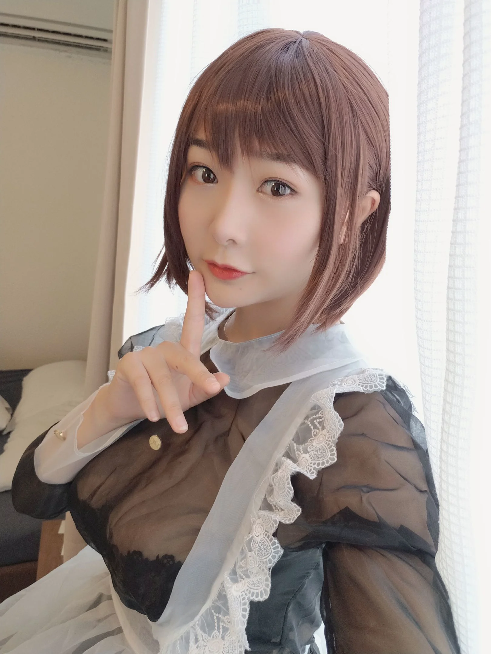 [网红Coser] 三刀刀Miido 《透明女仆》 写真集 - 爱照片