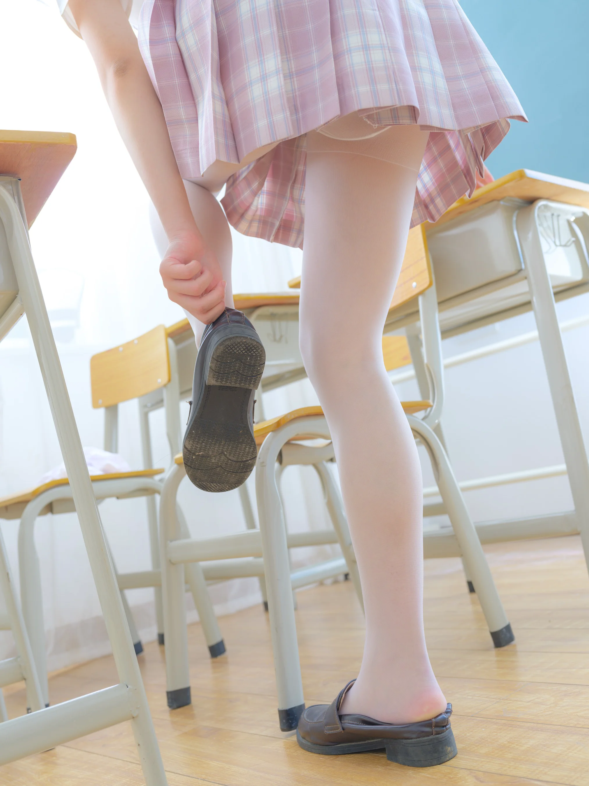 [森萝财团] 写真 – 小圆 试拍 JKJK格子裙 - 爱照片