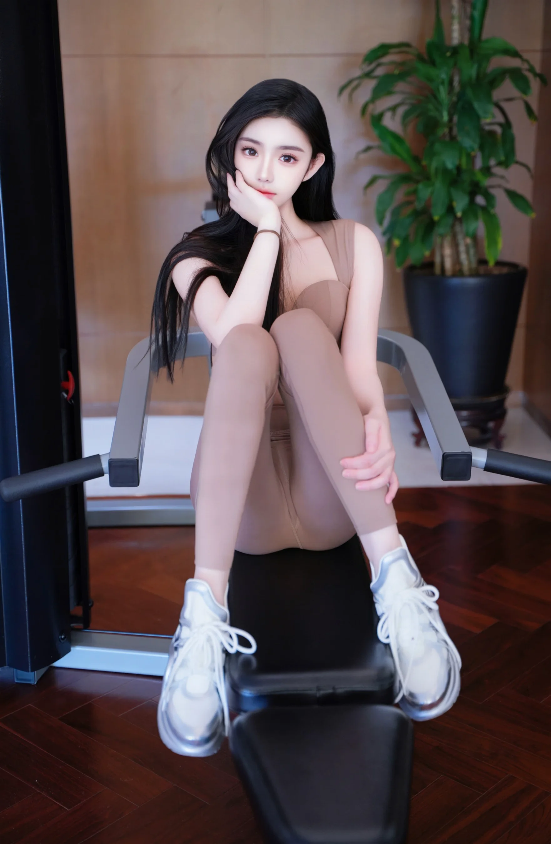 龙雪儿 – 内购无水印 NO.8382 健身房 - 爱照片