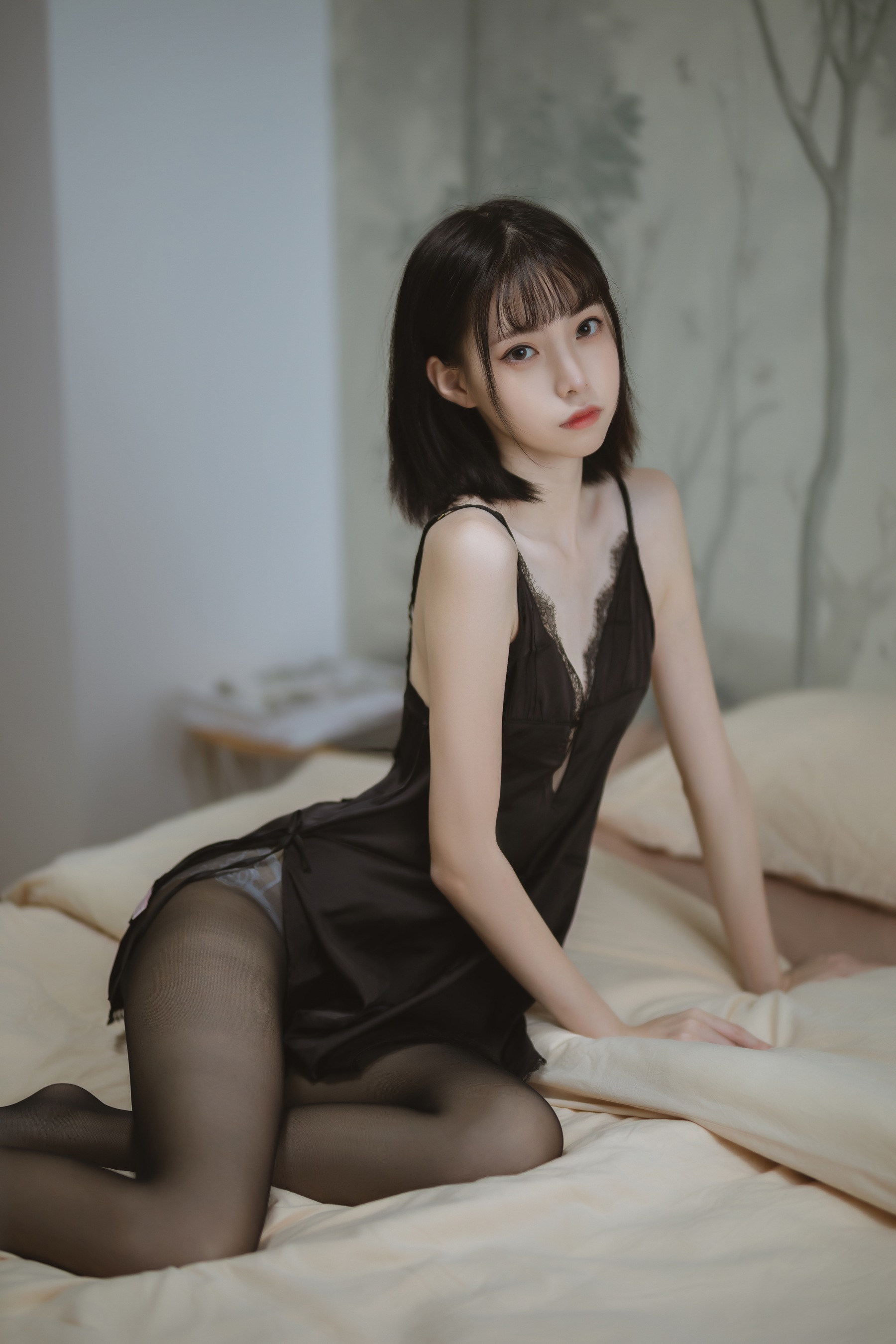 许岚LAN – 黑色蕾丝睡衣 - 爱照片