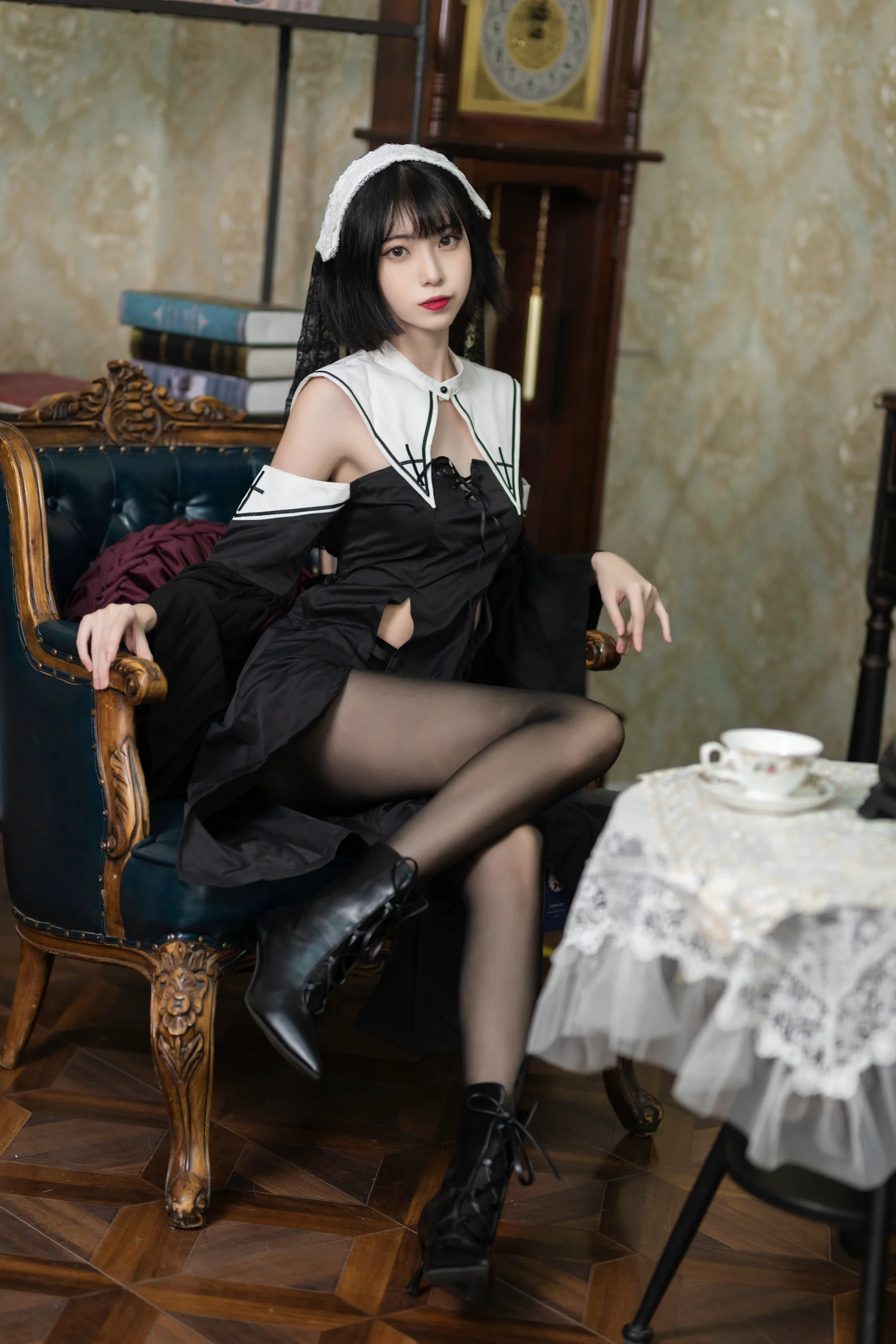 许岚LAN – 暗黑修女 - 爱照片