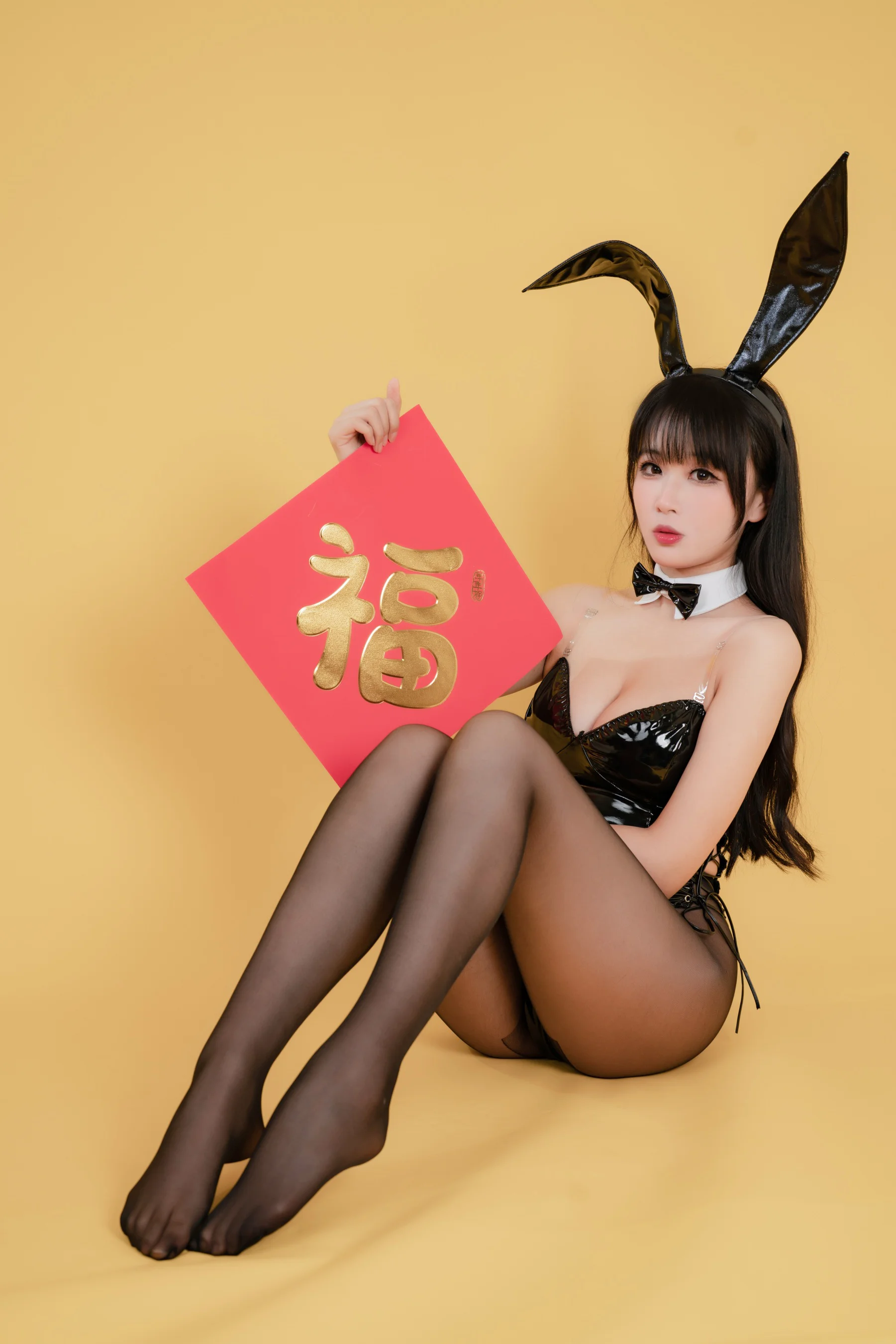 轩萧学姐 – 新春福兔 黑兔女郎 - 爱照片