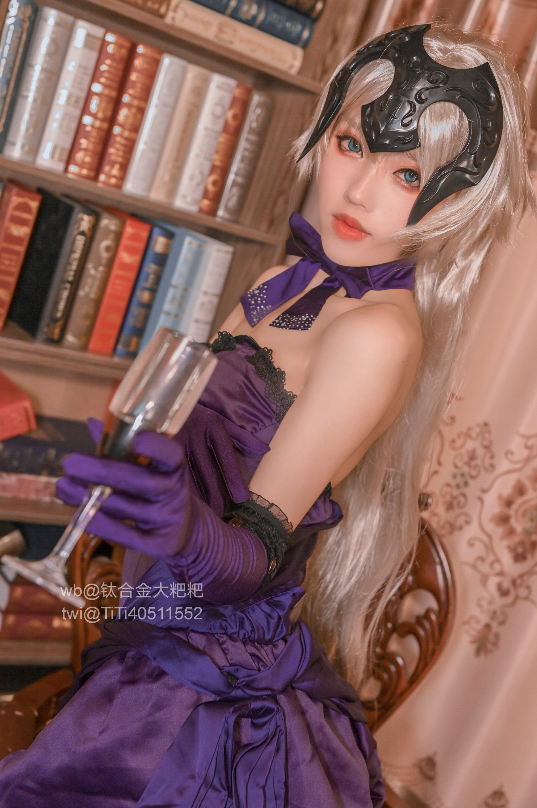 钛合金TiTi – 醉酒贞德 - 爱照片