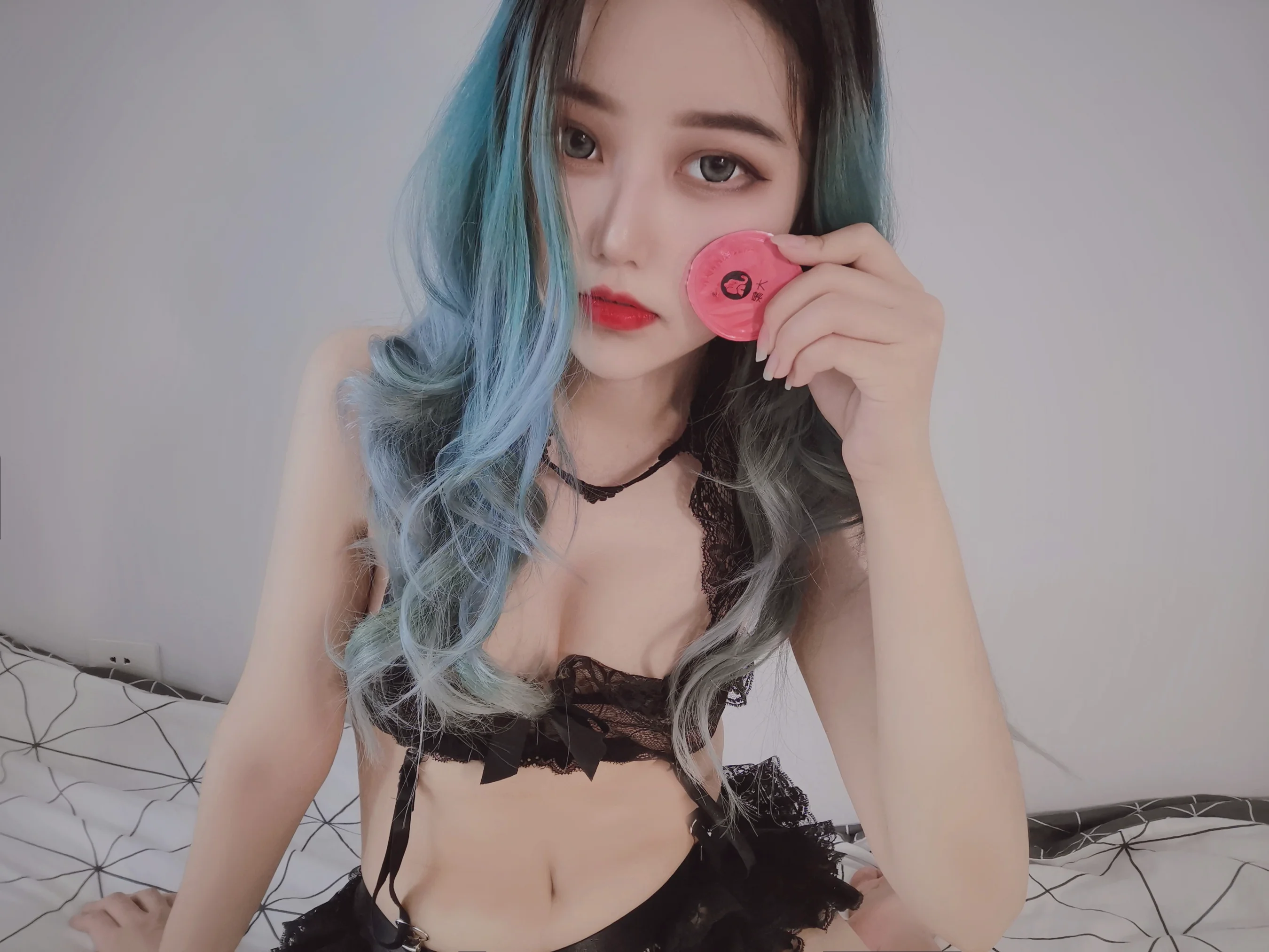 eloise软软 – 小粉盒黑兔子 - 爱照片