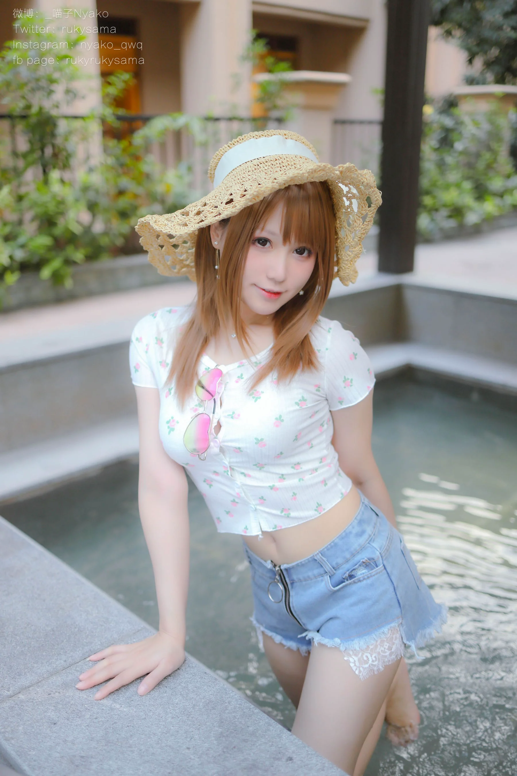 [网红COSER写真] 萌妹子Nyako喵子 – 温泉旅行 套图 - 爱照片