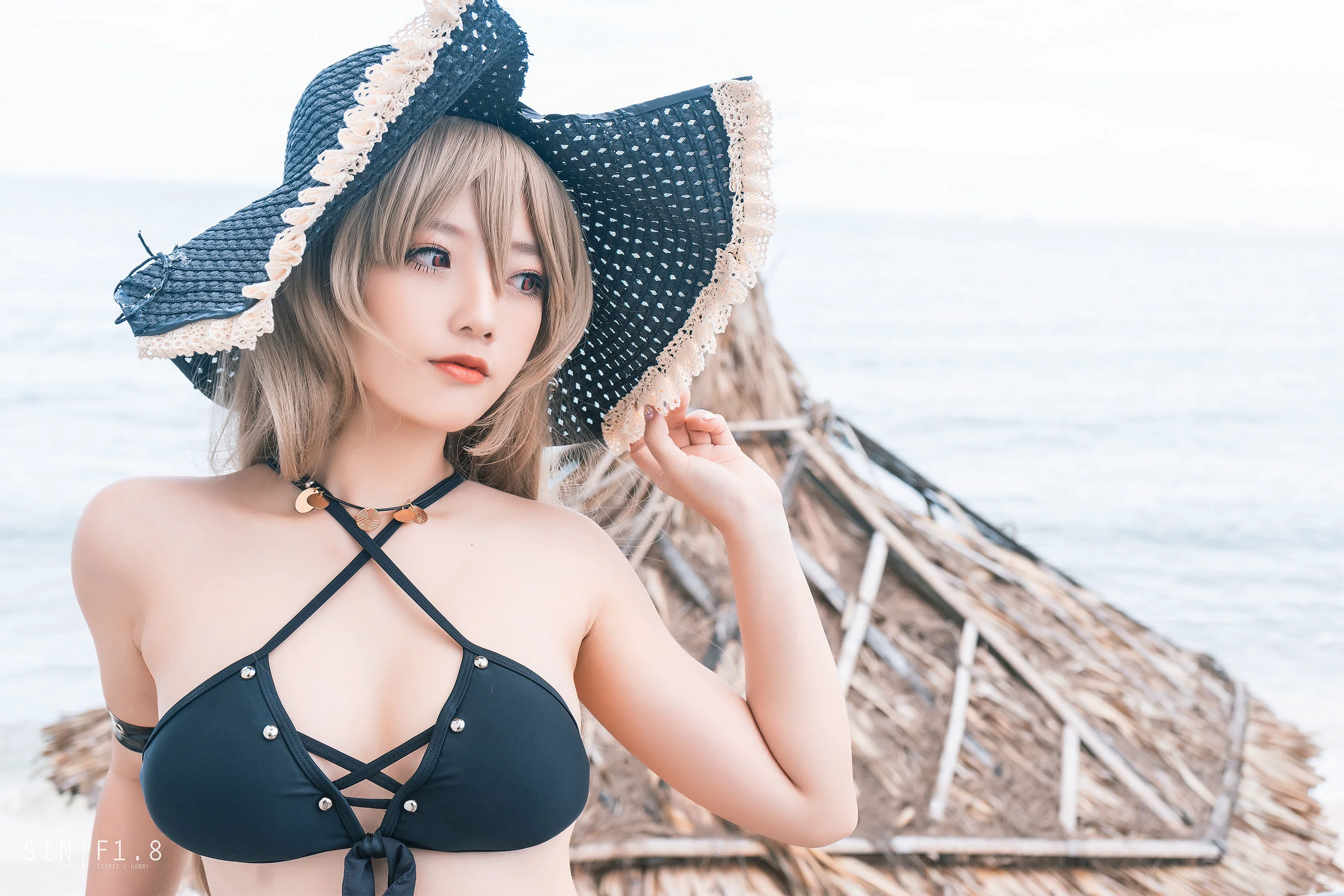 [COS福利] Messie Huang – Jean Bart swimsuit - 爱照片