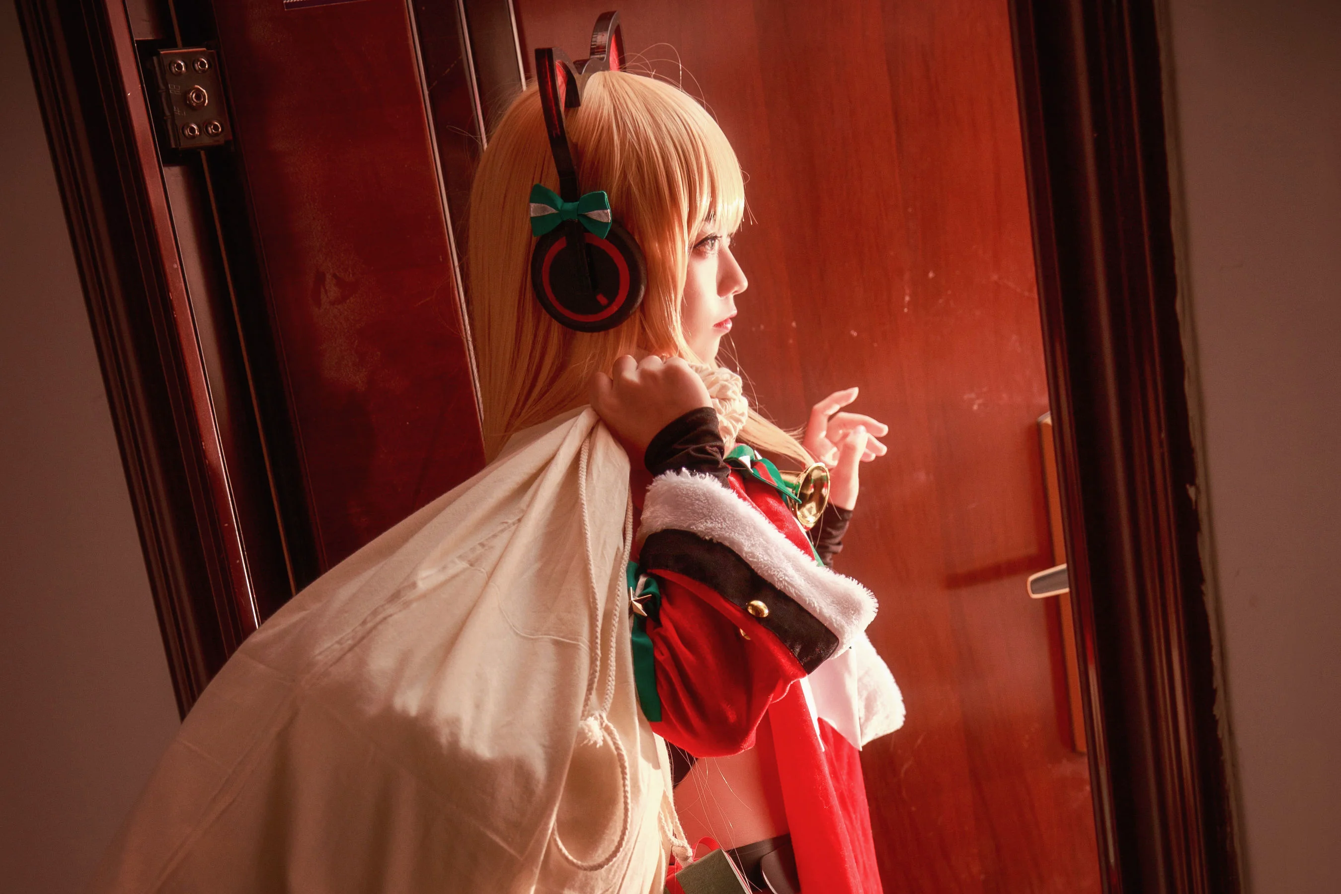 [Cosplay] G44不会受伤 – TMP圣诞 写真套图 - 爱照片