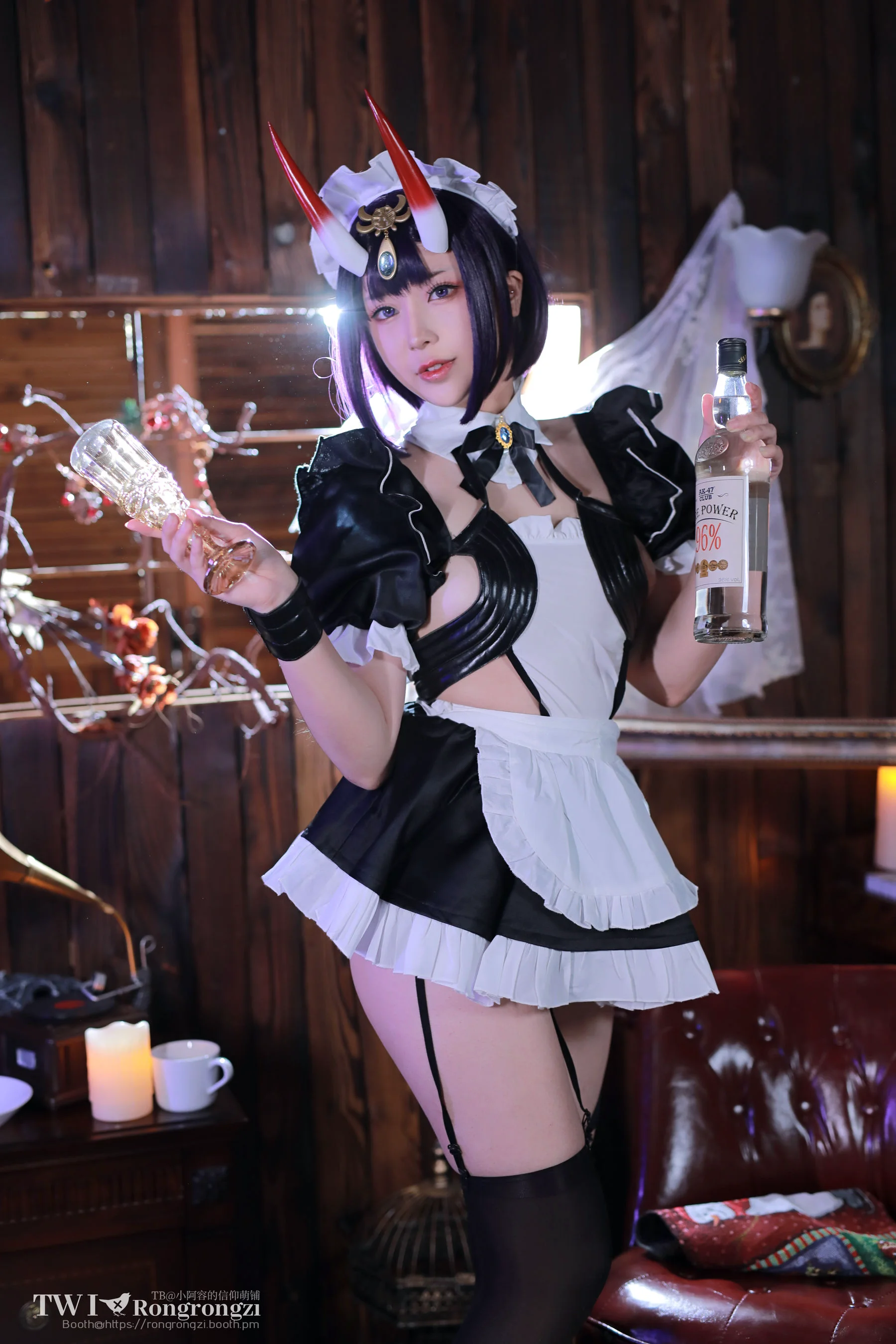 [网红COSER写真] 小容仔咕咕咕 – 酒吞童子女仆 - 爱照片