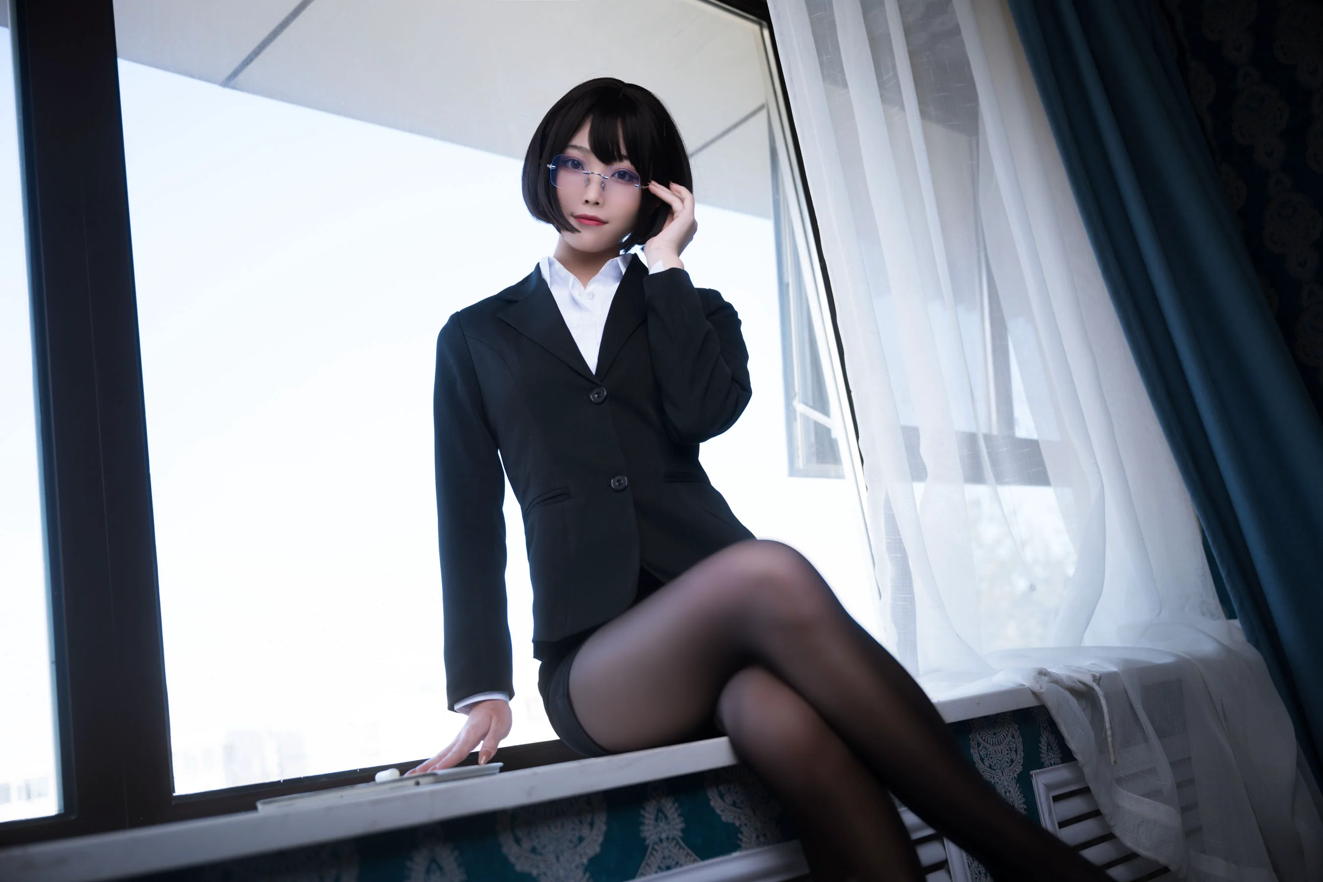 Cosplay汪知子 – 黑丝OL 套图 - 爱照片