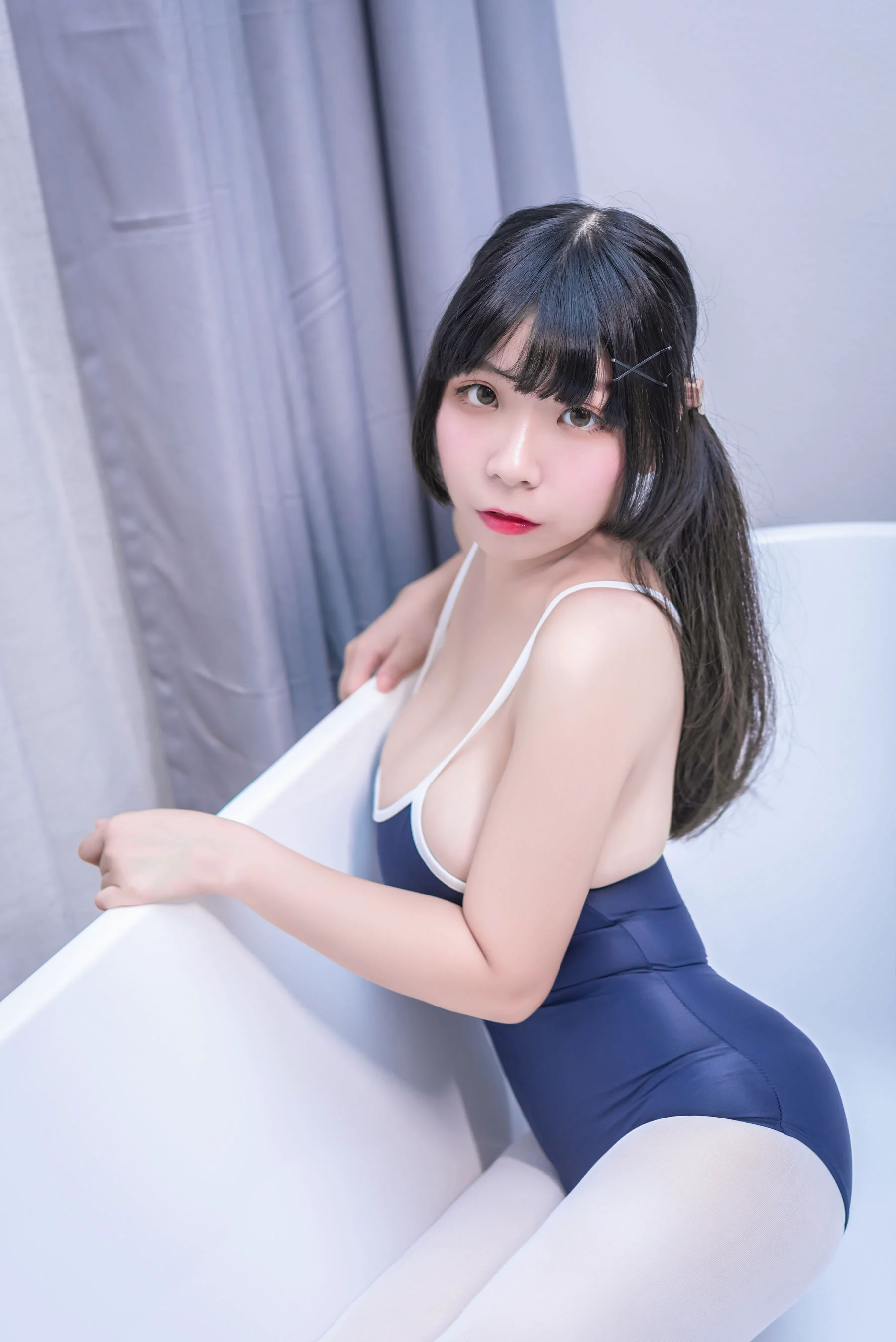[网红COSER写真] 自闭颜球球(无颜小天使wy) – 死库水 - 爱照片