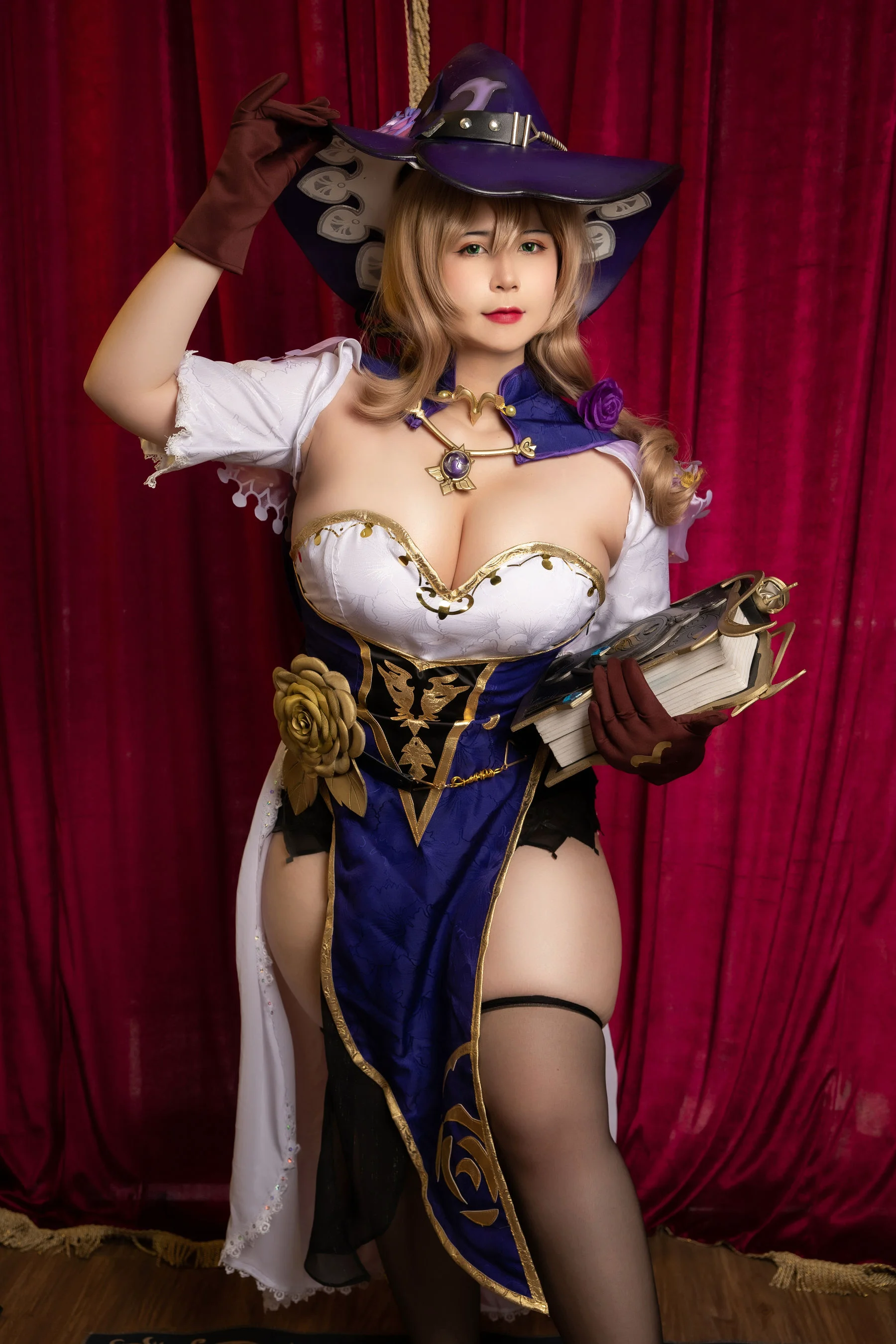 [网红COSER] Uy Uy – Lisa 写真套图 - 爱照片