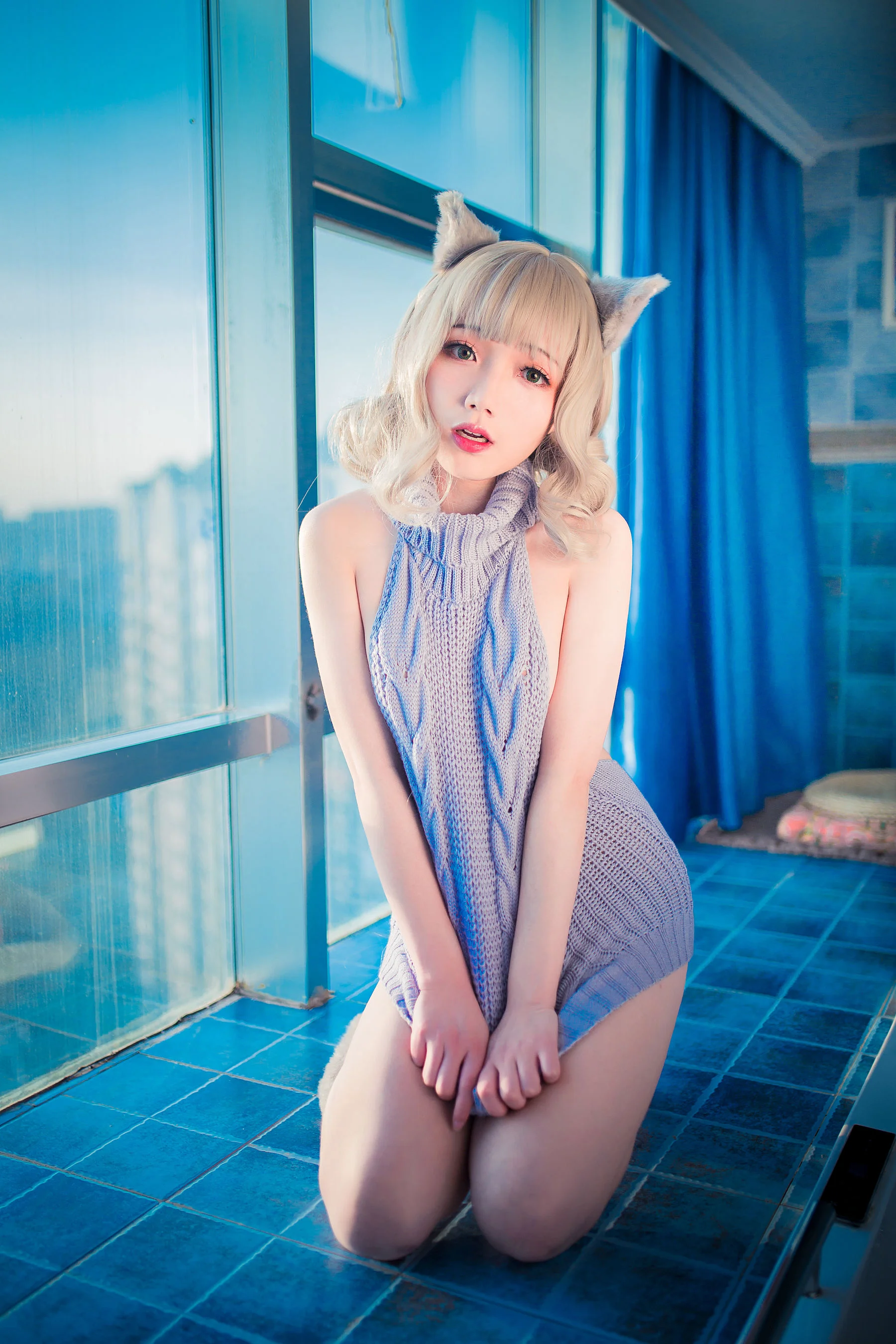 [网红COSER] 萝莉福利真央Mao – 露背毛衣 - 爱照片