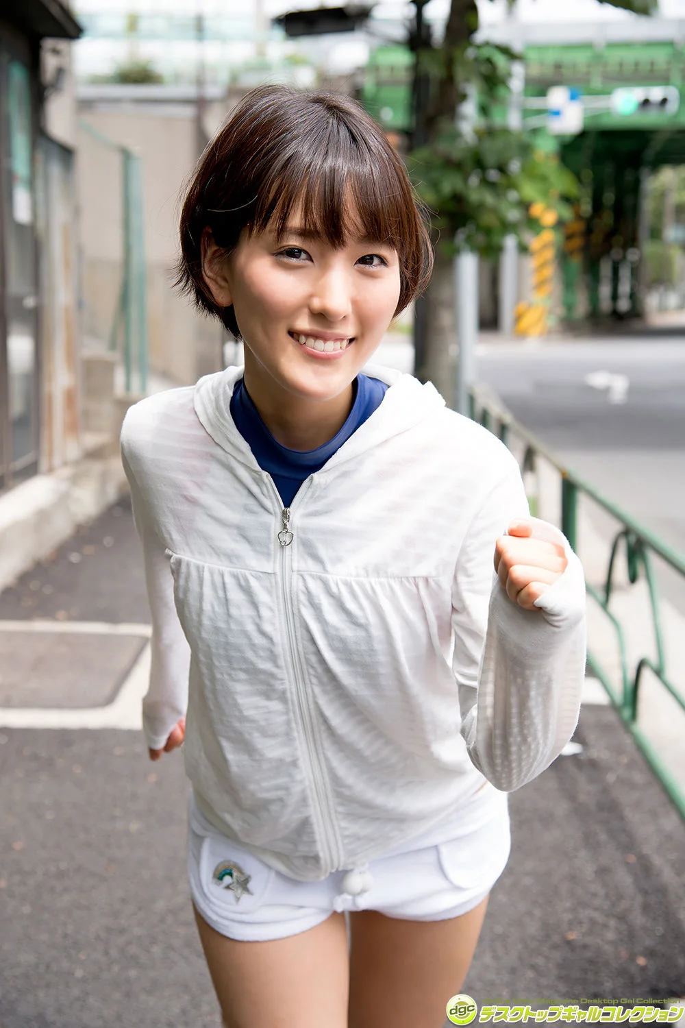 朝比奈祐未《自慢のエロボディにカメラがイン・アウト！》 [DGC] 写真集 - 爱照片