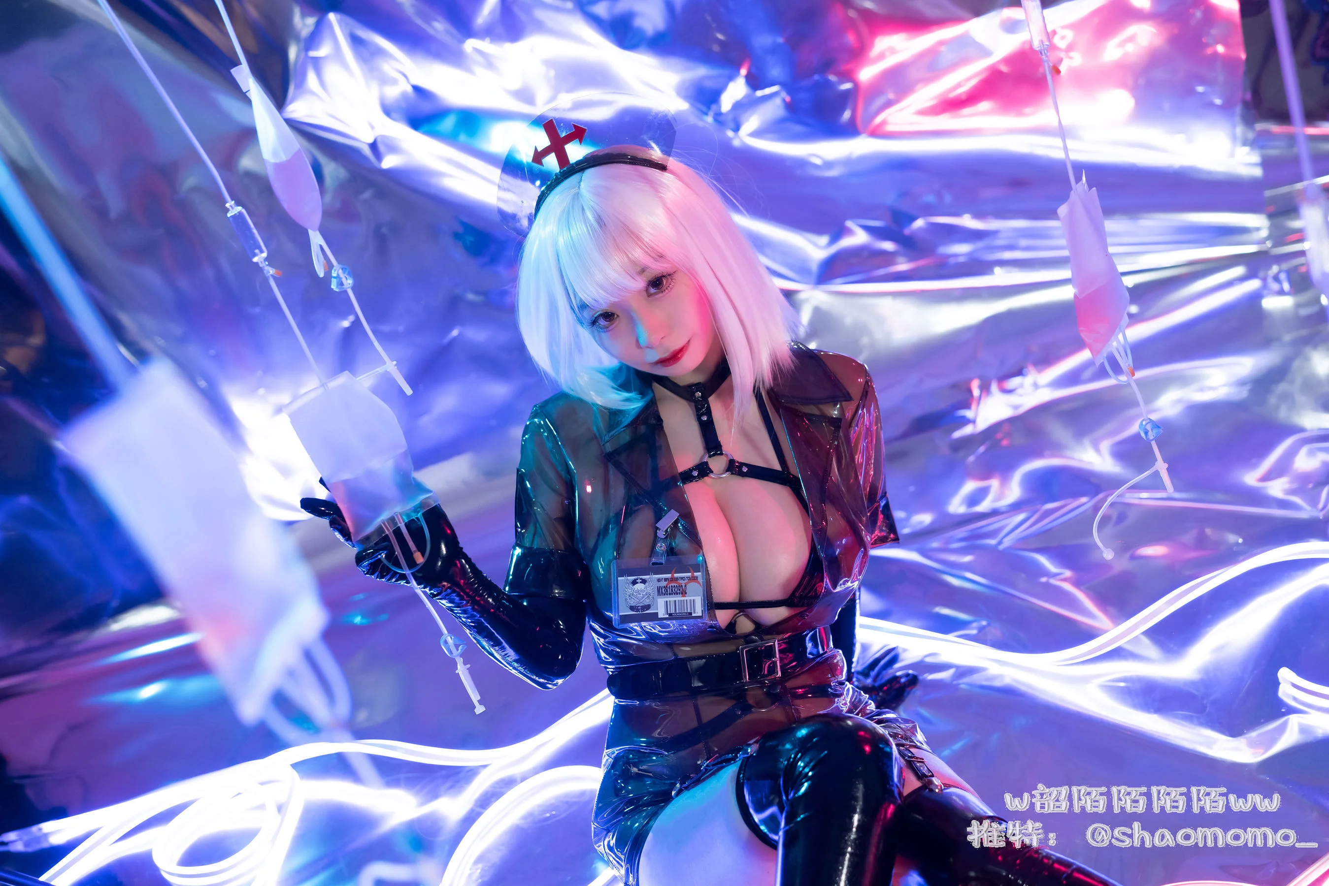 Cosplay美女韶陌陌 《透明护士》 写真集 - 爱照片