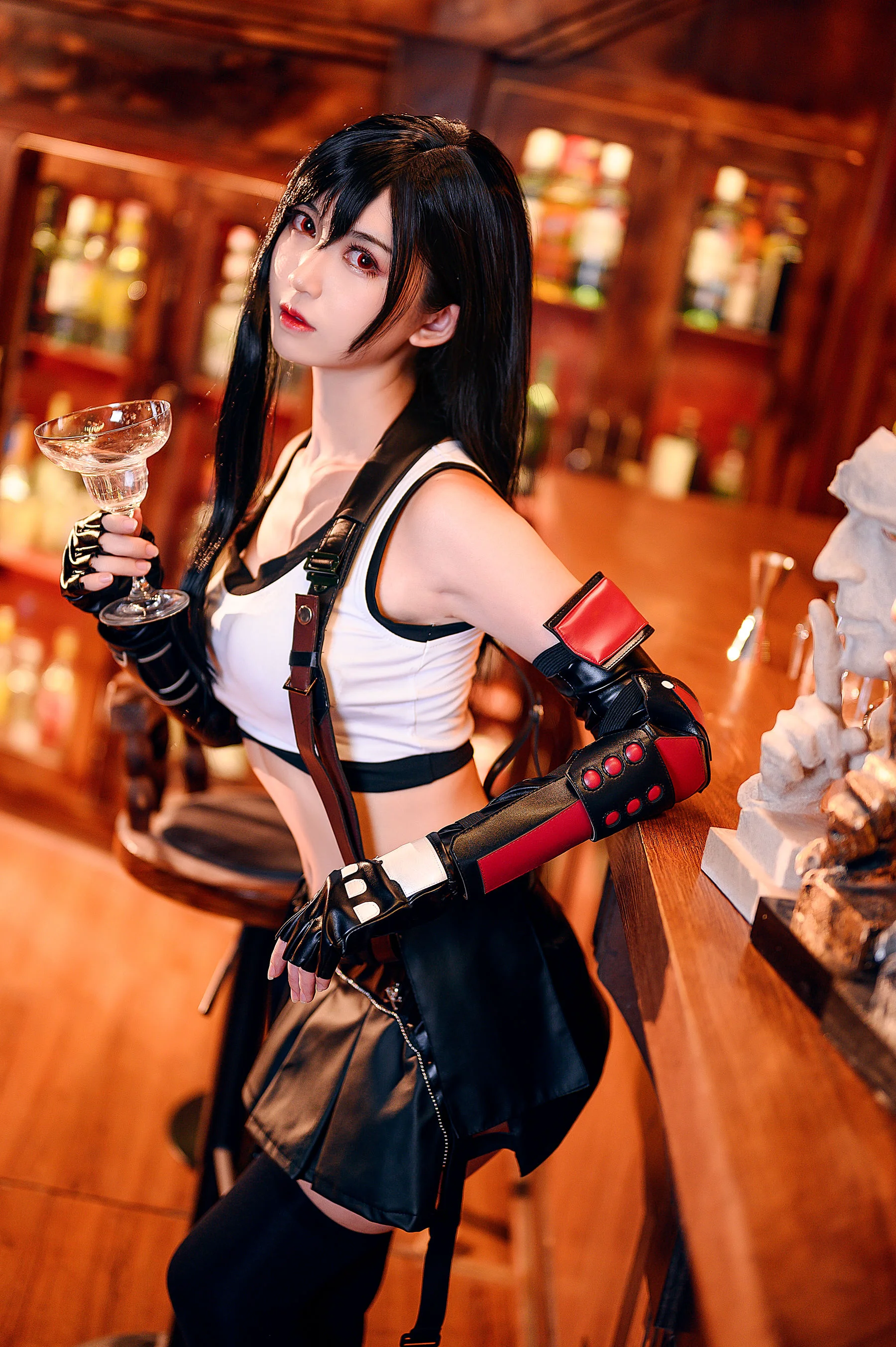 [COS福利] 超人气Coser鳗鱼霏儿 《蒂法战斗服》 写真集 - 爱照片