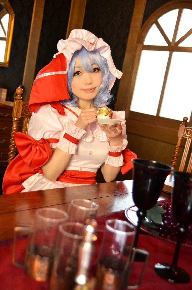 Shizuku(しずく) 《東方Project》Remilia Scarlet [from a rose] 写真集 - 爱照片