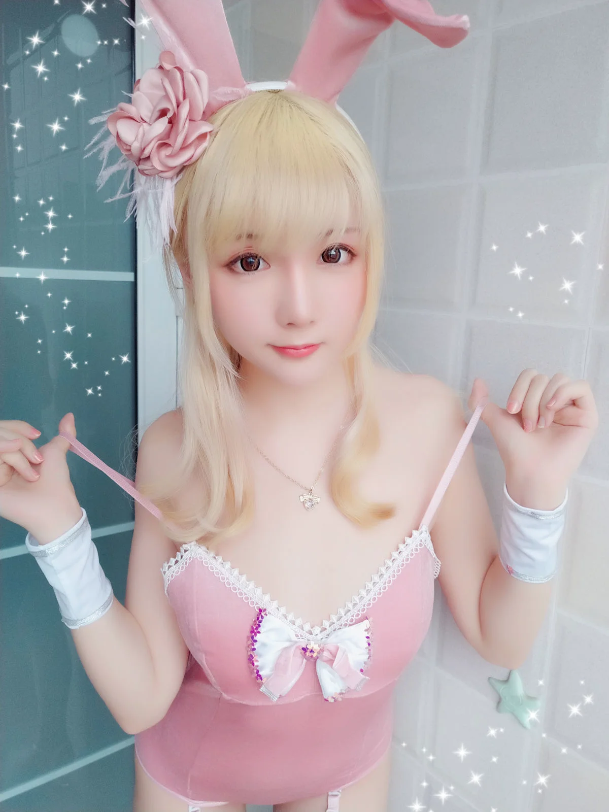 星之迟迟《粉红泡泡包》 [萝莉COS] 写真集 - 爱照片