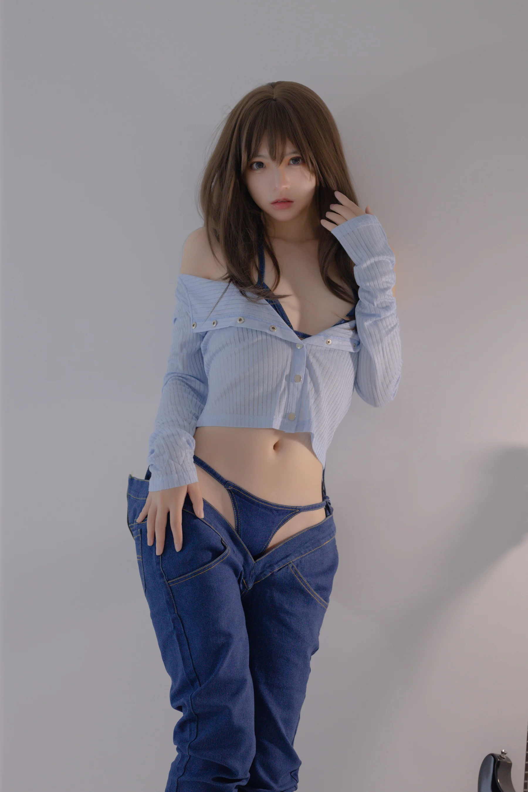 COS美女 疯猫ss – 2022夏日限定A本 吉他妹妹 牛仔裤 - 爱照片