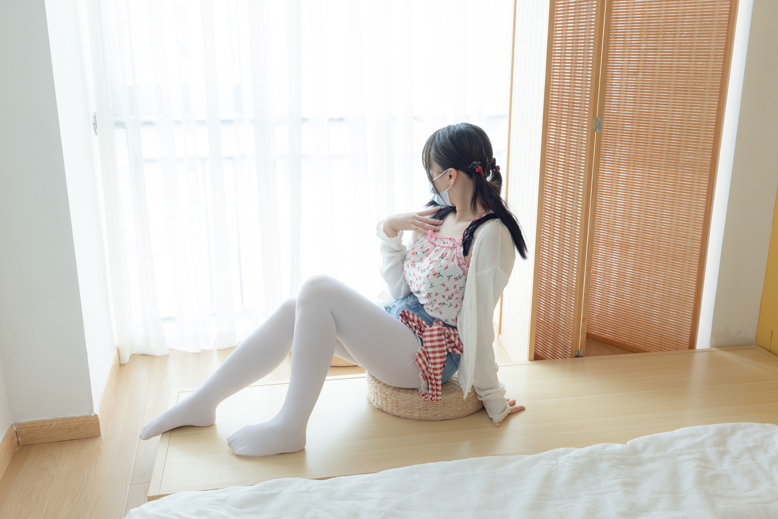 [少女秩序] 内部定制 NO.005 巨乳白丝 - 爱照片