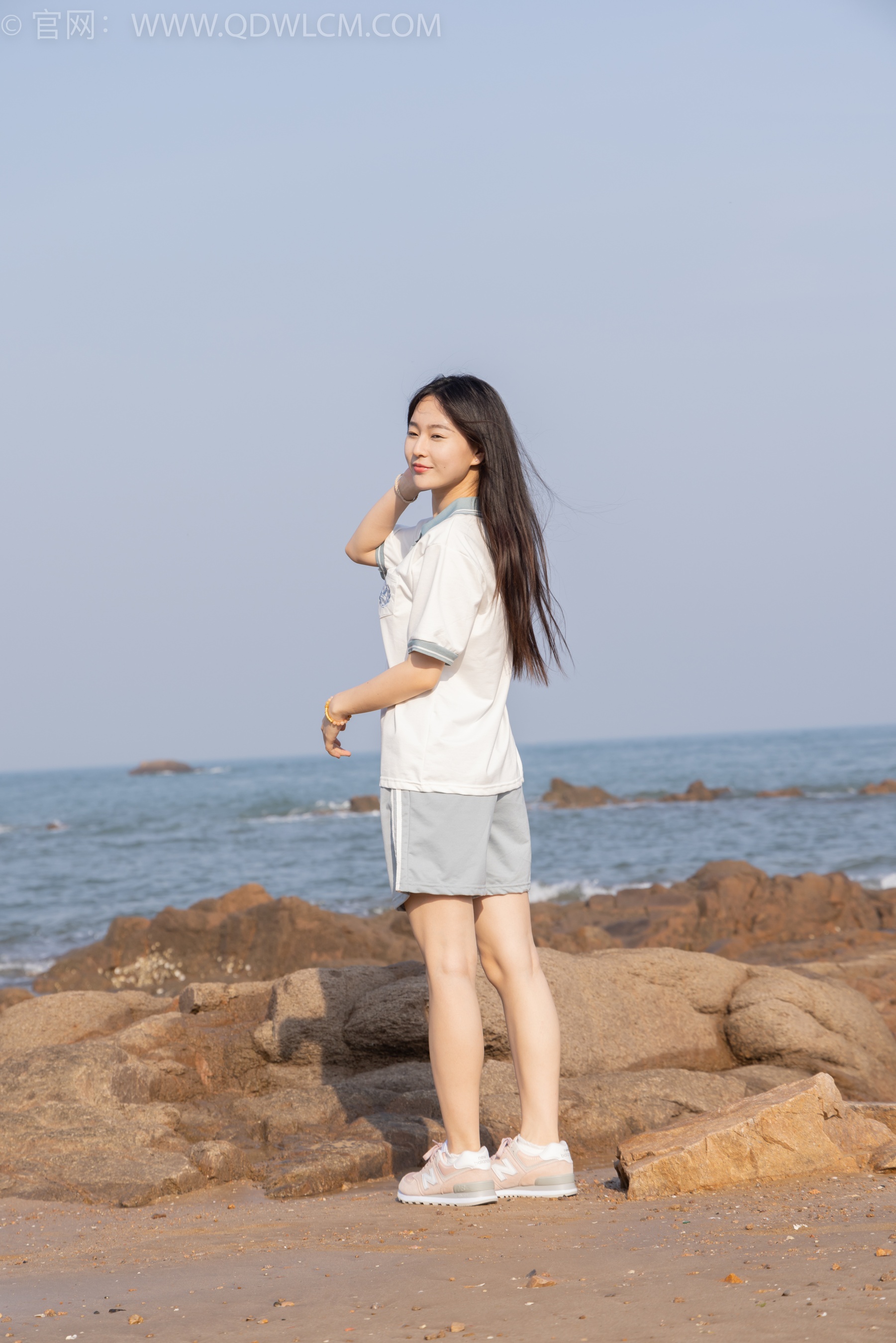 物恋传媒 NO.1567 美兔-海边的风 - 爱照片