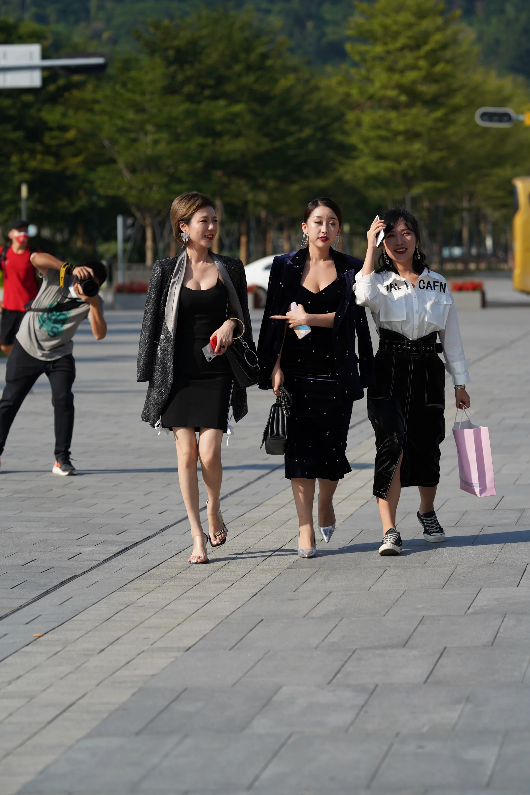 影行者街拍作品 – 霸气短发凉高御姐 写真 - 爱照片