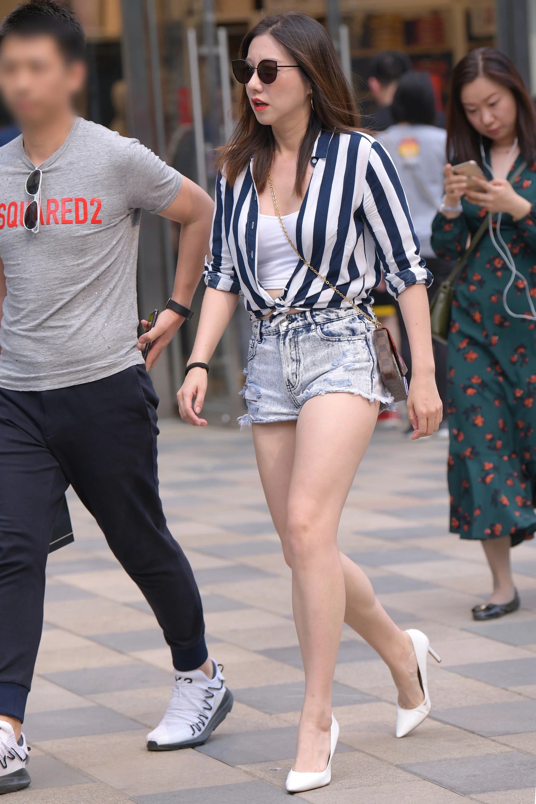 魂魂作品 墨镜大美腿 写真 - 爱照片