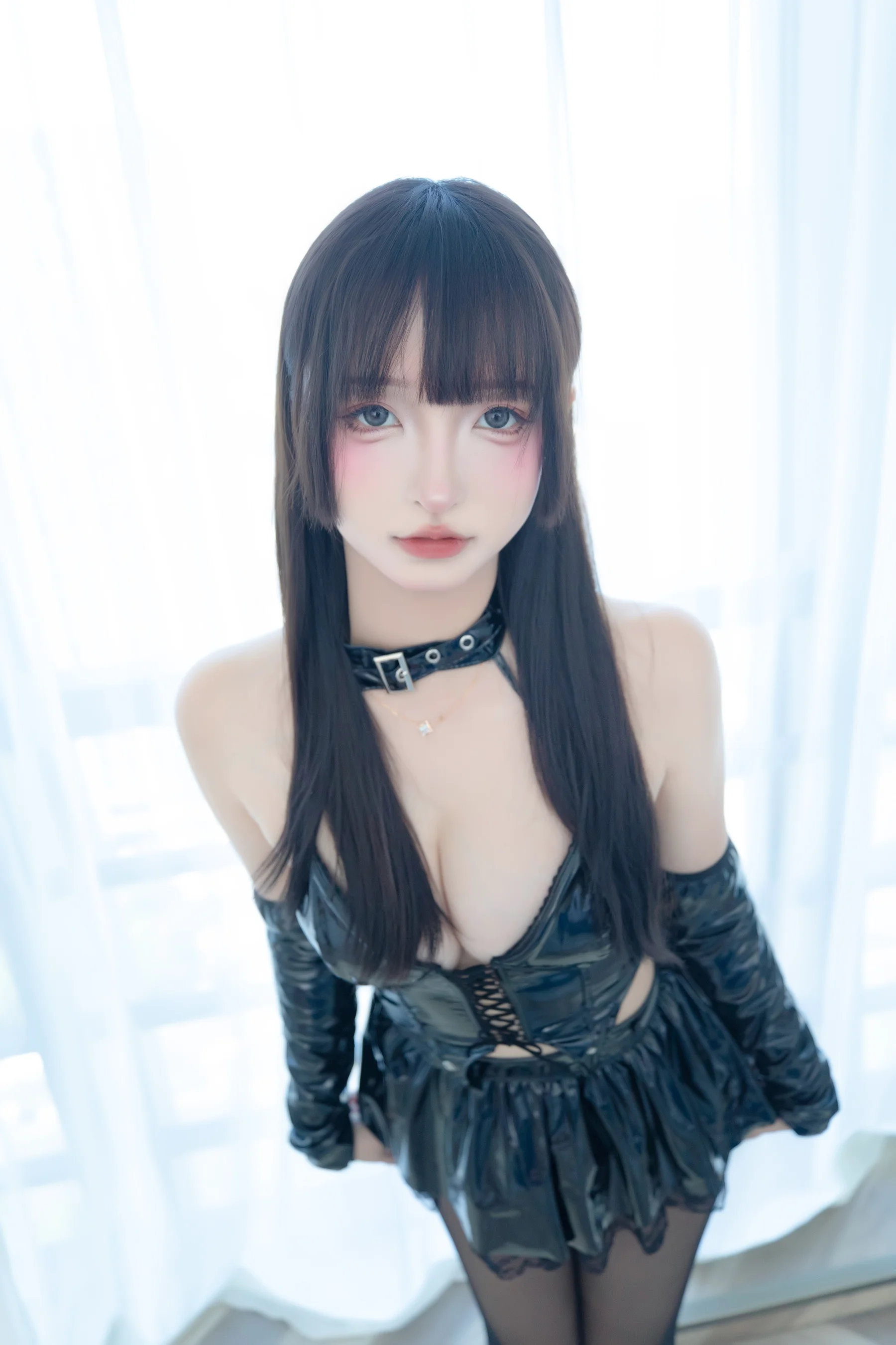 神楽坂真冬 – 美脚调教 - 爱照片