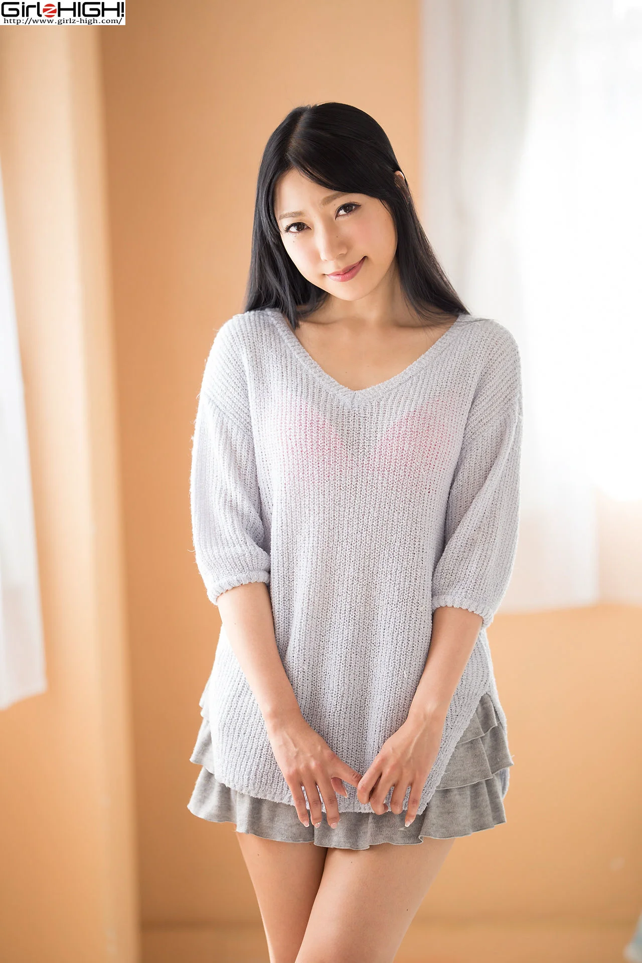 [Girlz-High] Ui Mita 三田羽衣 – 短裙的诱惑 – bune_001_001 写真集 - 爱照片