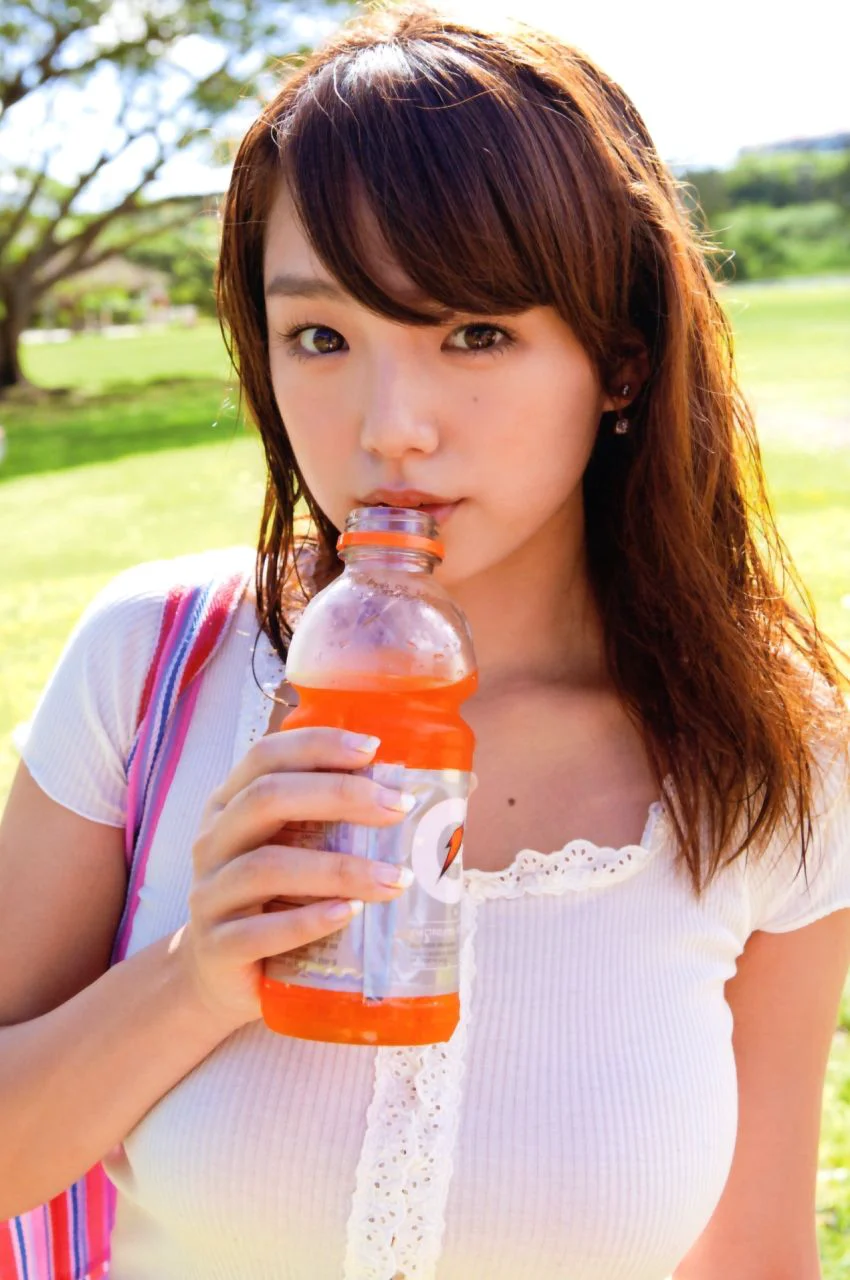 篠崎愛 『Love Scenes』 写真集 - 爱照片