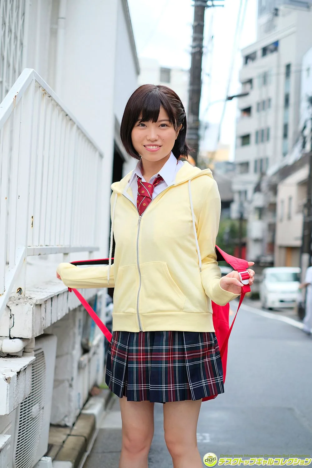 [DGC] 麻亜子 『Ｇカップが武器のフレッシュ・ガール登場！』 写真集 - 爱照片