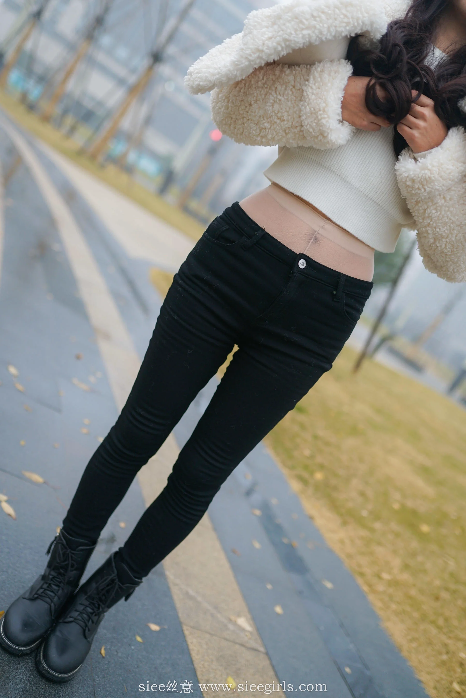 童童《守一份回忆（下）》 [丝意SIEE] No.411 写真集 - 爱照片