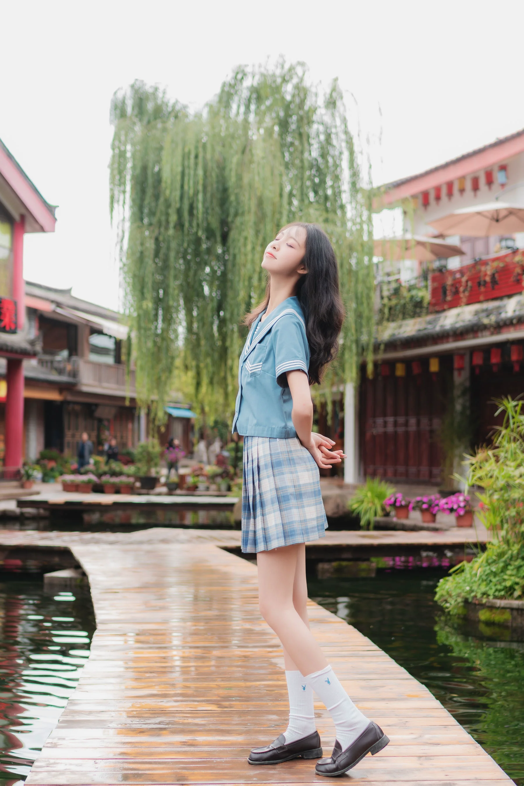 [网红Coser] 西瓜 《丽江写真JK户外》 写真集 - 爱照片