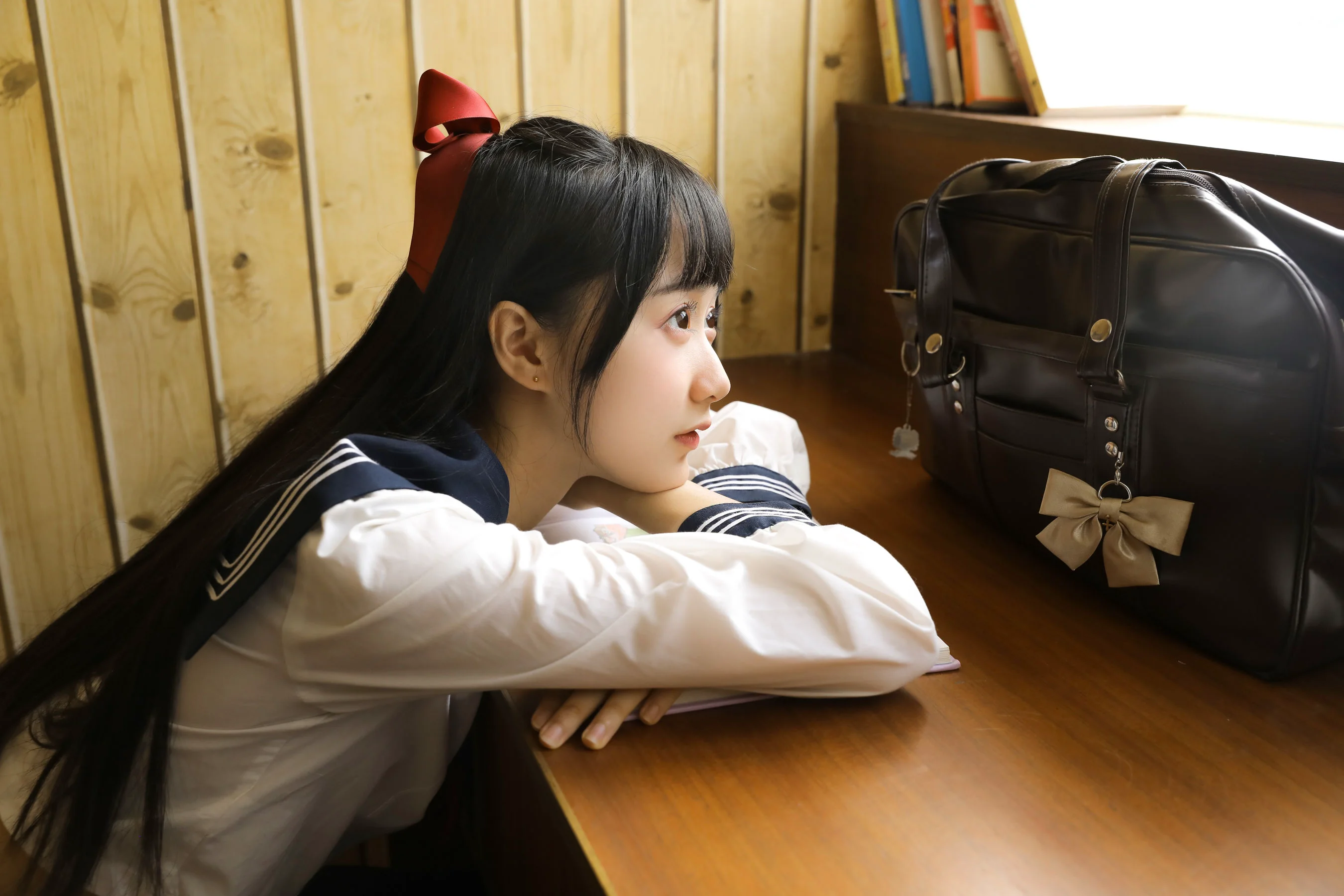 木绵绵OwO《绵相随 JK水手服》 [萝莉COS] 写真集 - 爱照片