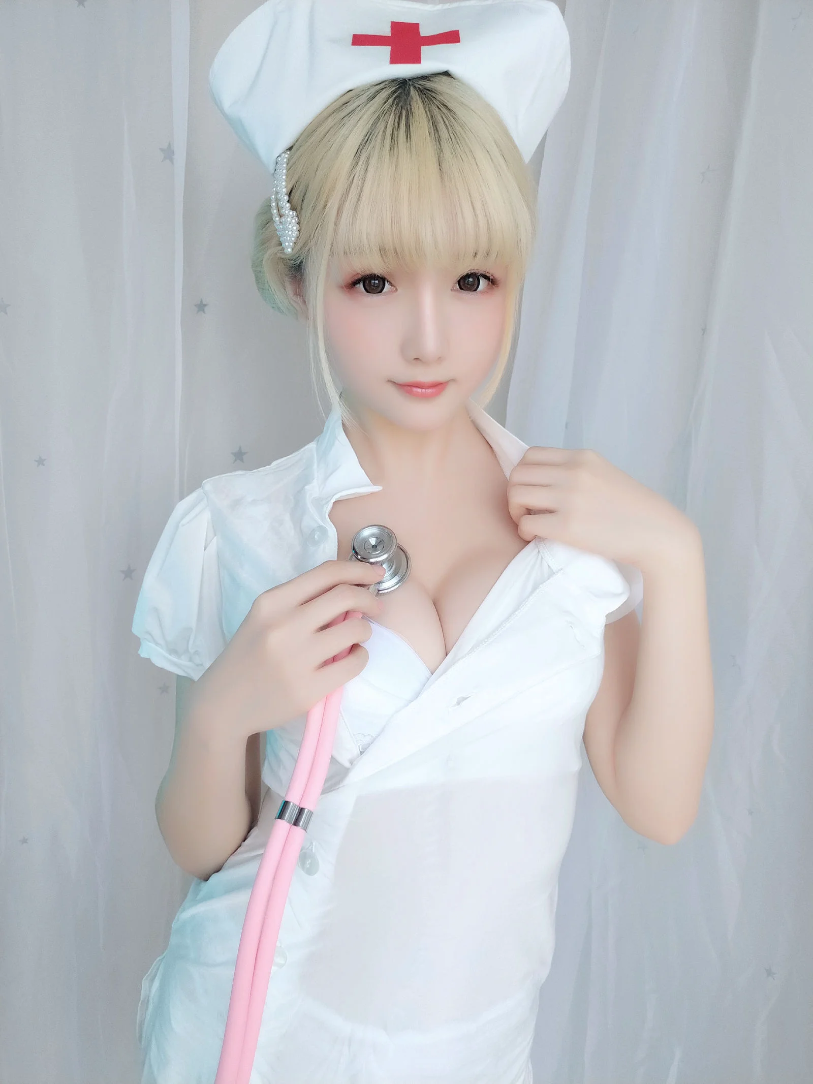 星之迟迟 《夜勤病栋》 [萝莉COS] 写真集 - 爱照片