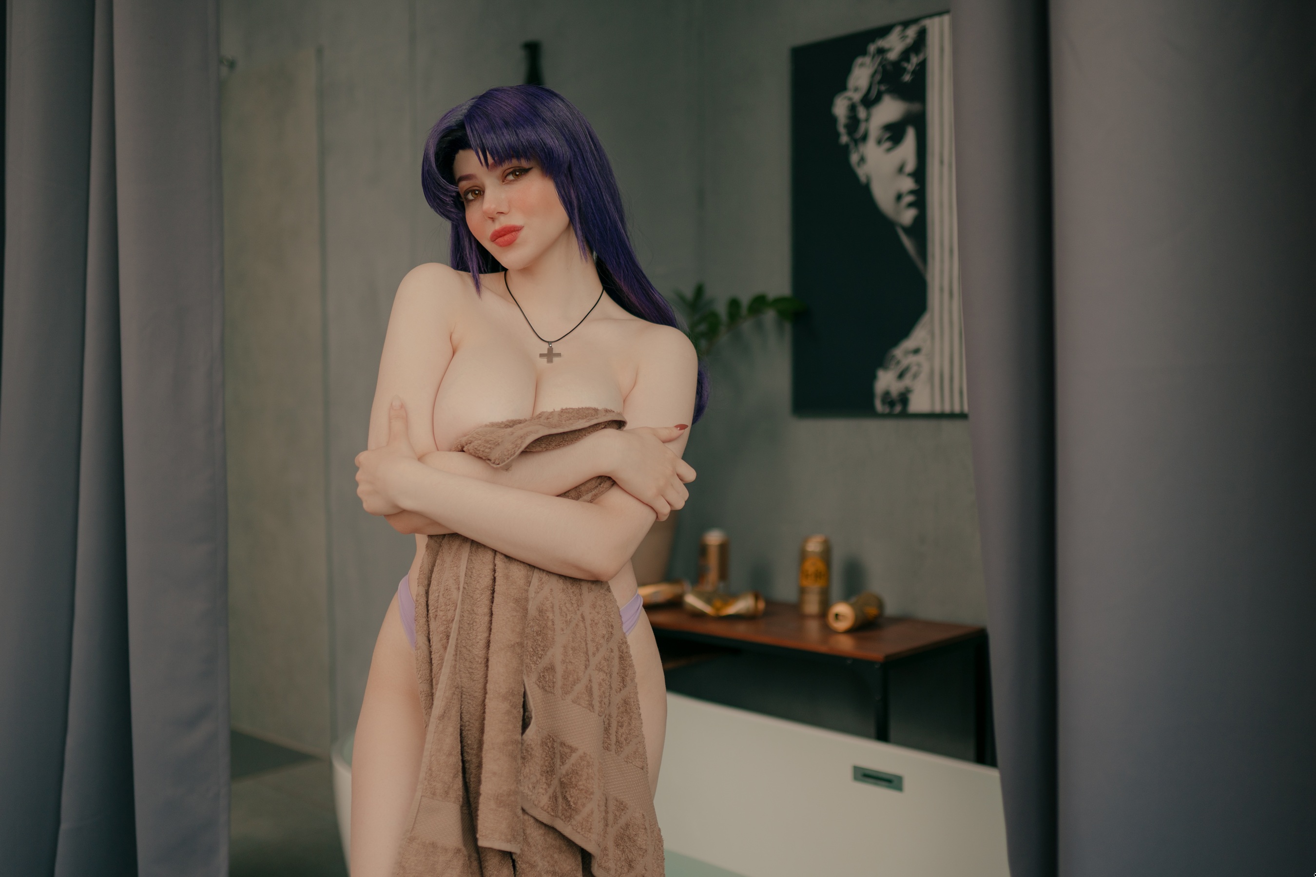 Alina Becker – Evangelion. Misato Katsuragi in the bathroom - 爱照片