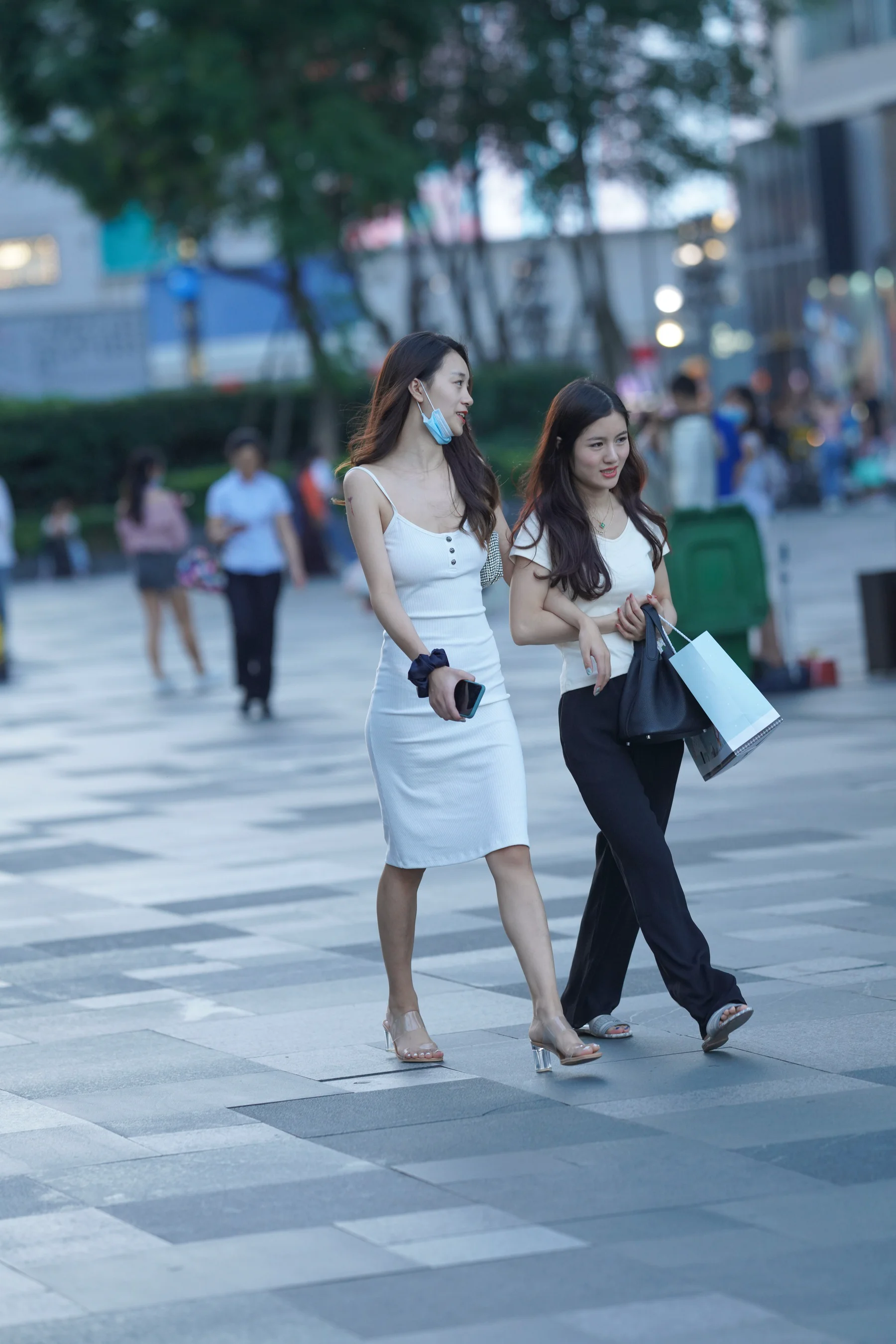 凯恩公爵作品 – 白裙美女 展现性感迷人的美 写真 - 爱照片