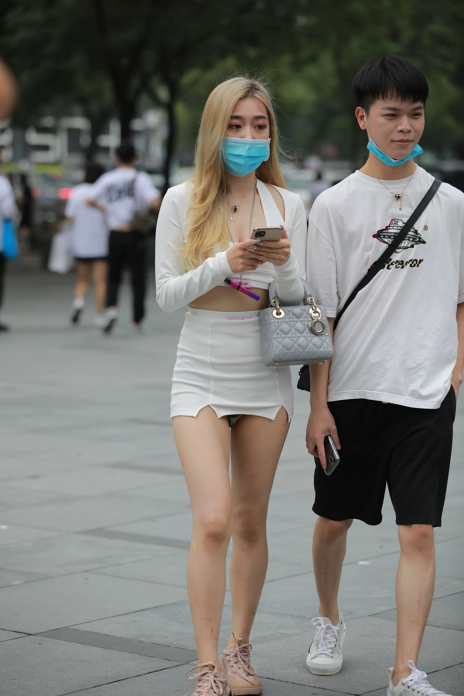 四九城嘎子街拍作品 – 超短裙女友 写真 - 爱照片