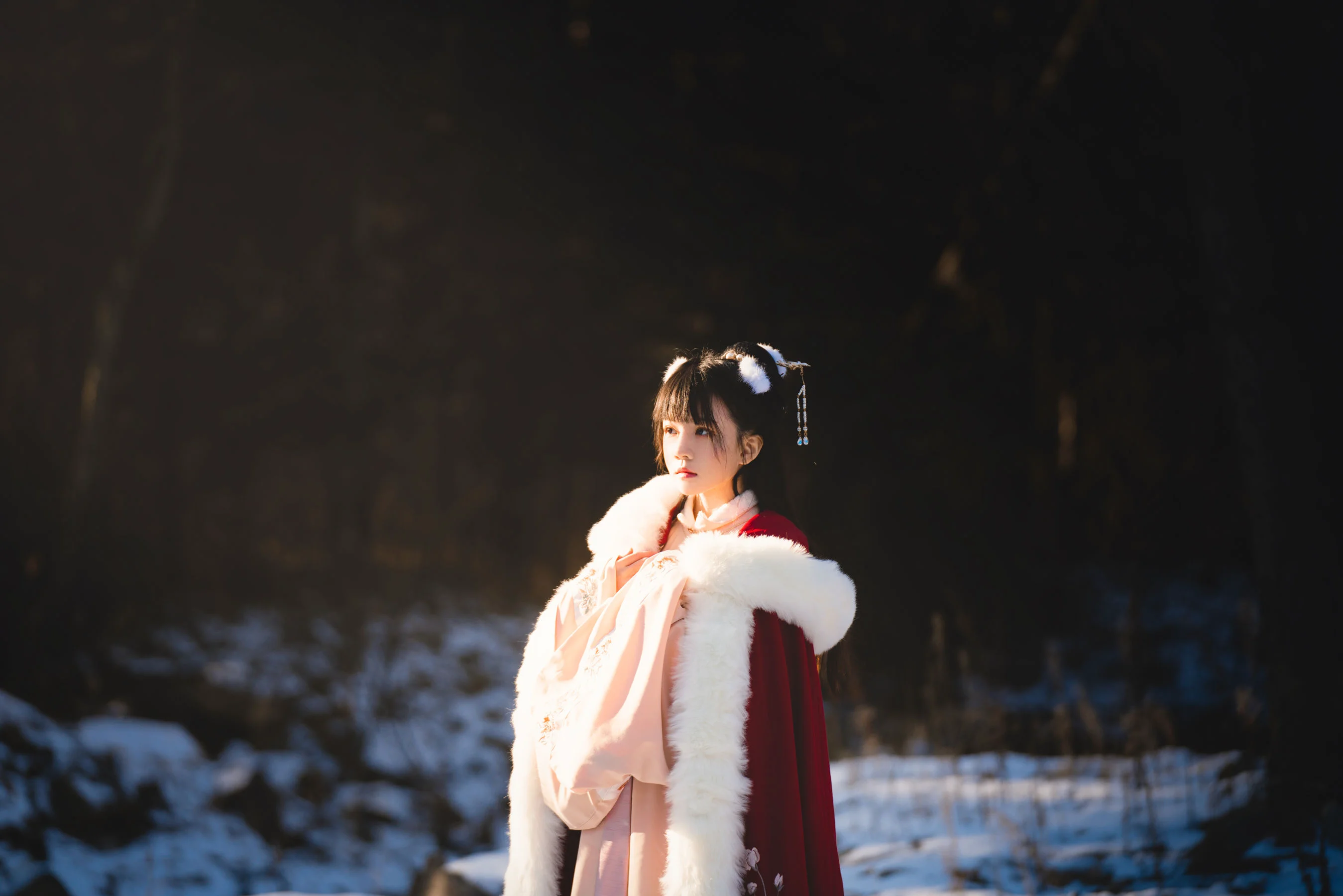 [COS福利] 桜桃喵 – 熹微 写真套图 - 爱照片
