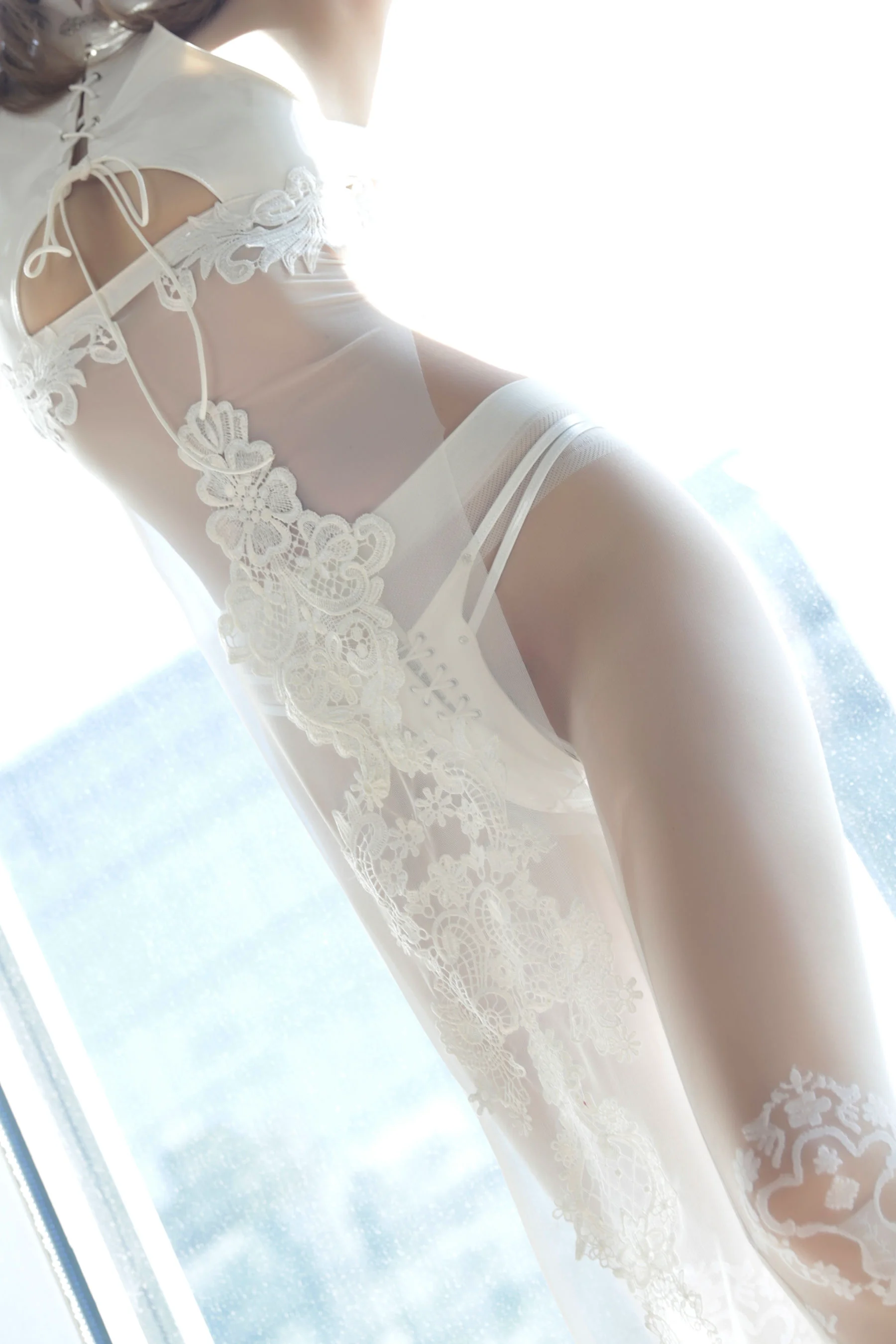 斗鱼主播小女巫露娜 – 白色恋人 写真套图 - 爱照片