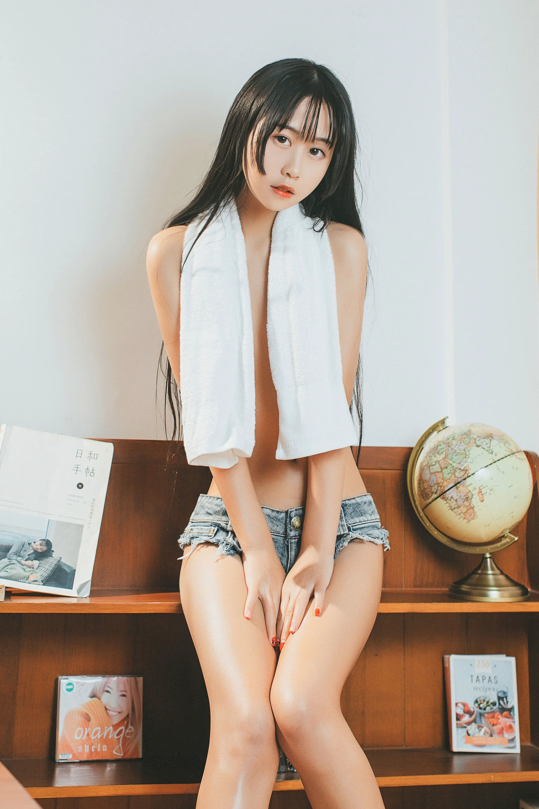 [COS福利] 萌芽儿o0 – 少女午后 - 爱照片