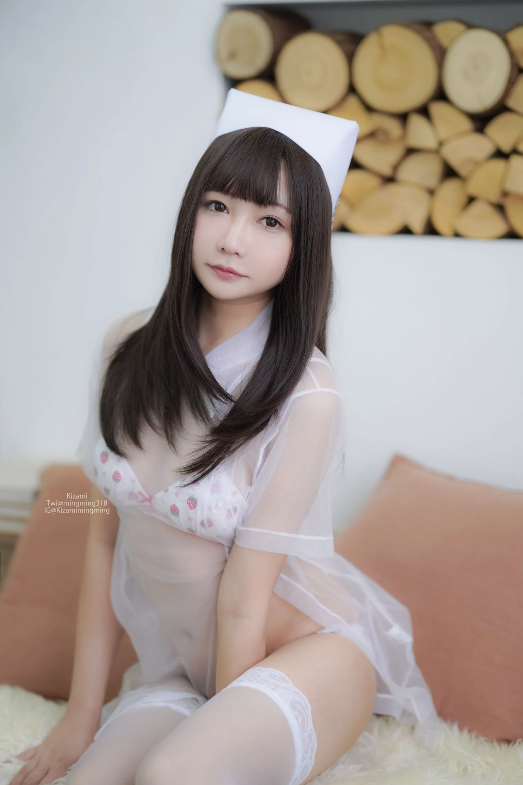 [銘銘Kizami] fantia なぜ私をずっと見ていますか？(9.6) - 爱照片