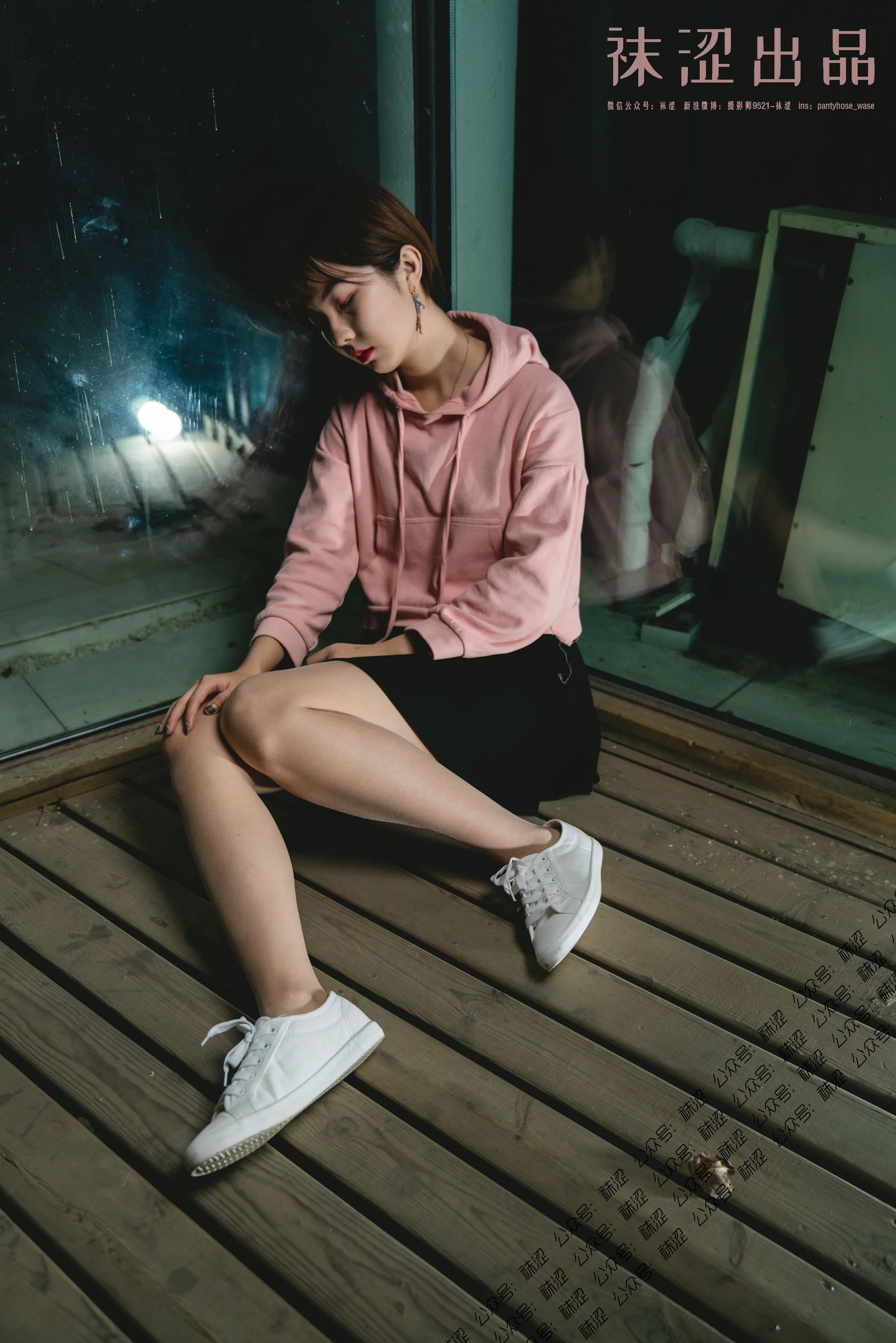 [袜涩] VOL.047 万圣节特辑 写真套图 - 爱照片