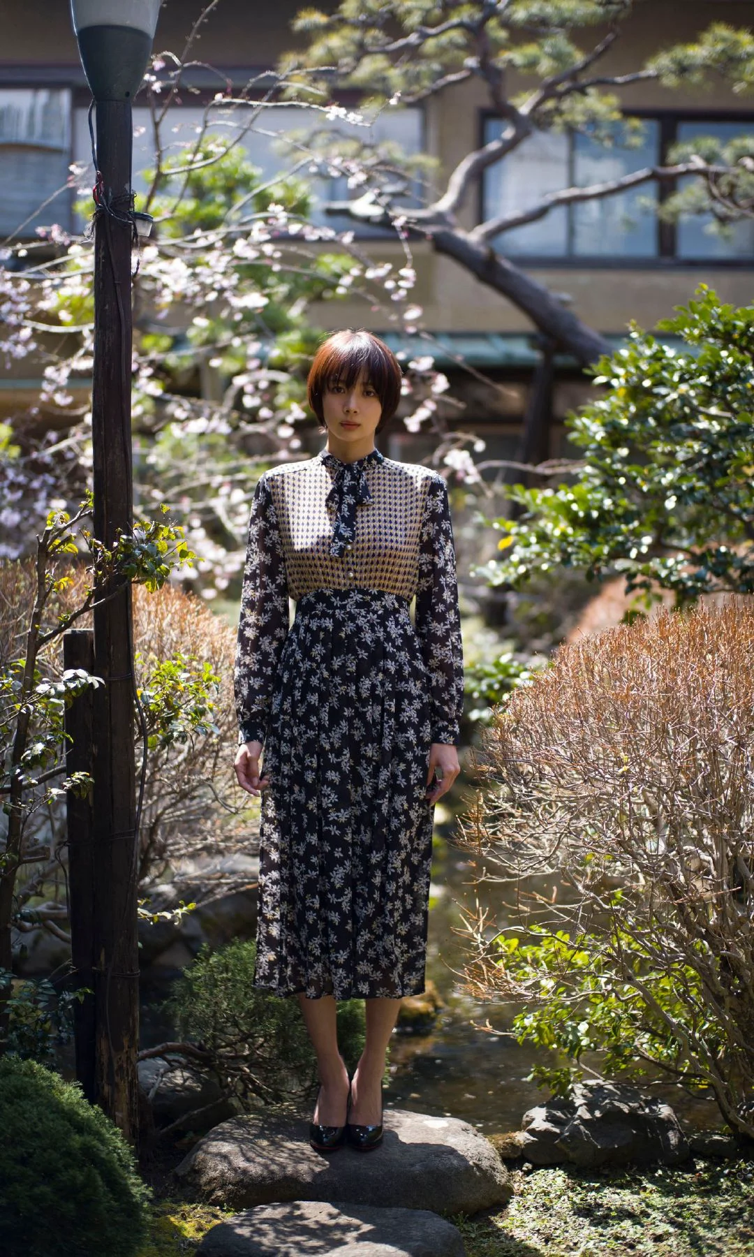 岡田紗佳写真集「桃一色」 週プレ PHOTO BOOK - 爱照片