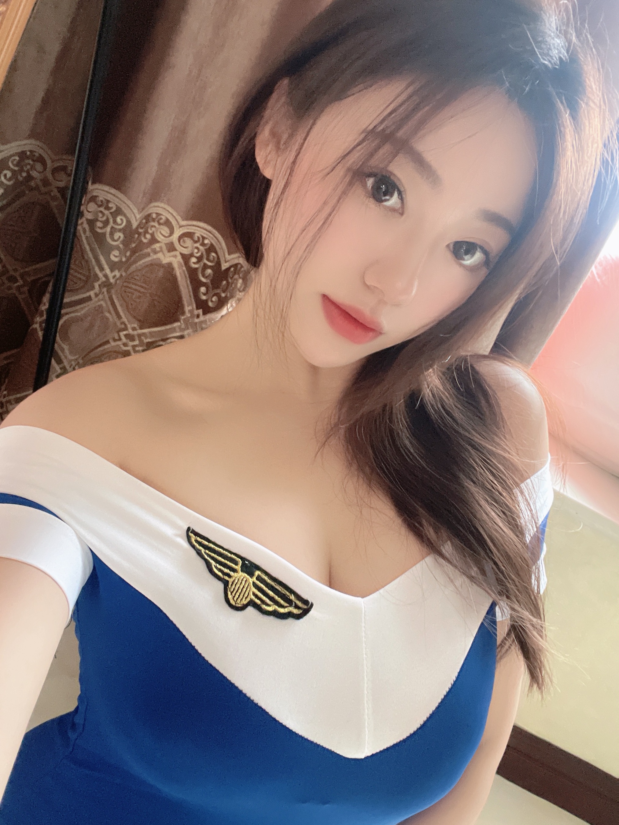 奶宝妹纸 – 蓝色制服 - 爱照片