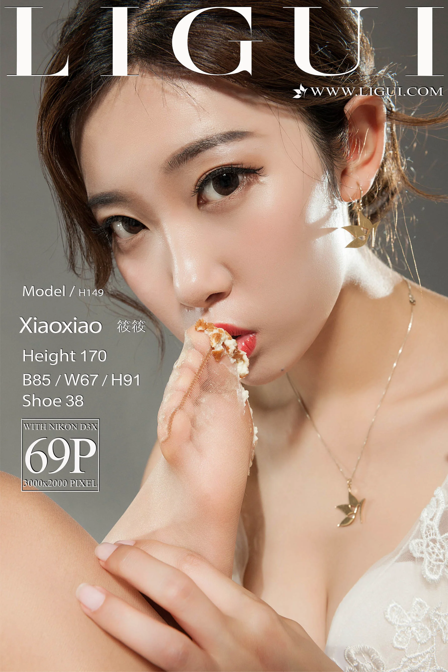 腿模筱筱《披萨丝足》 [丽柜Ligui] 写真集 - 爱照片