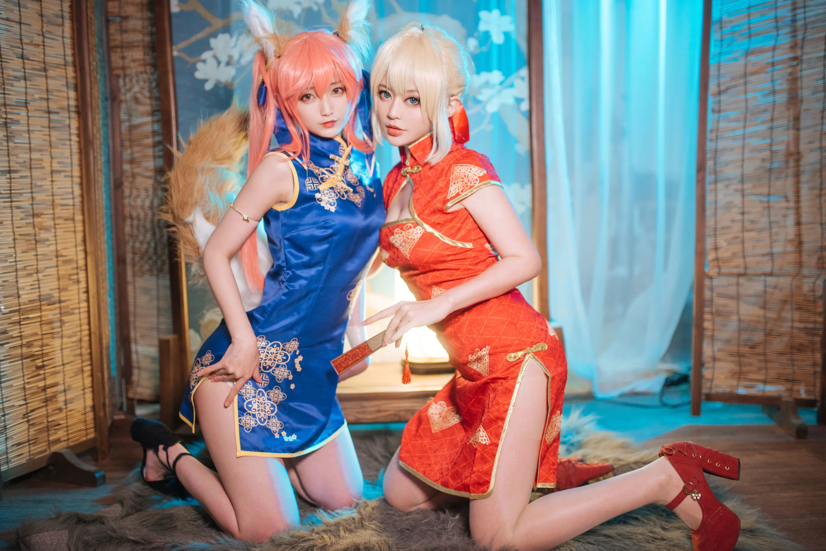 动漫博主铁板烧鬼舞w 《玉藻前旗袍》 写真集 - 爱照片