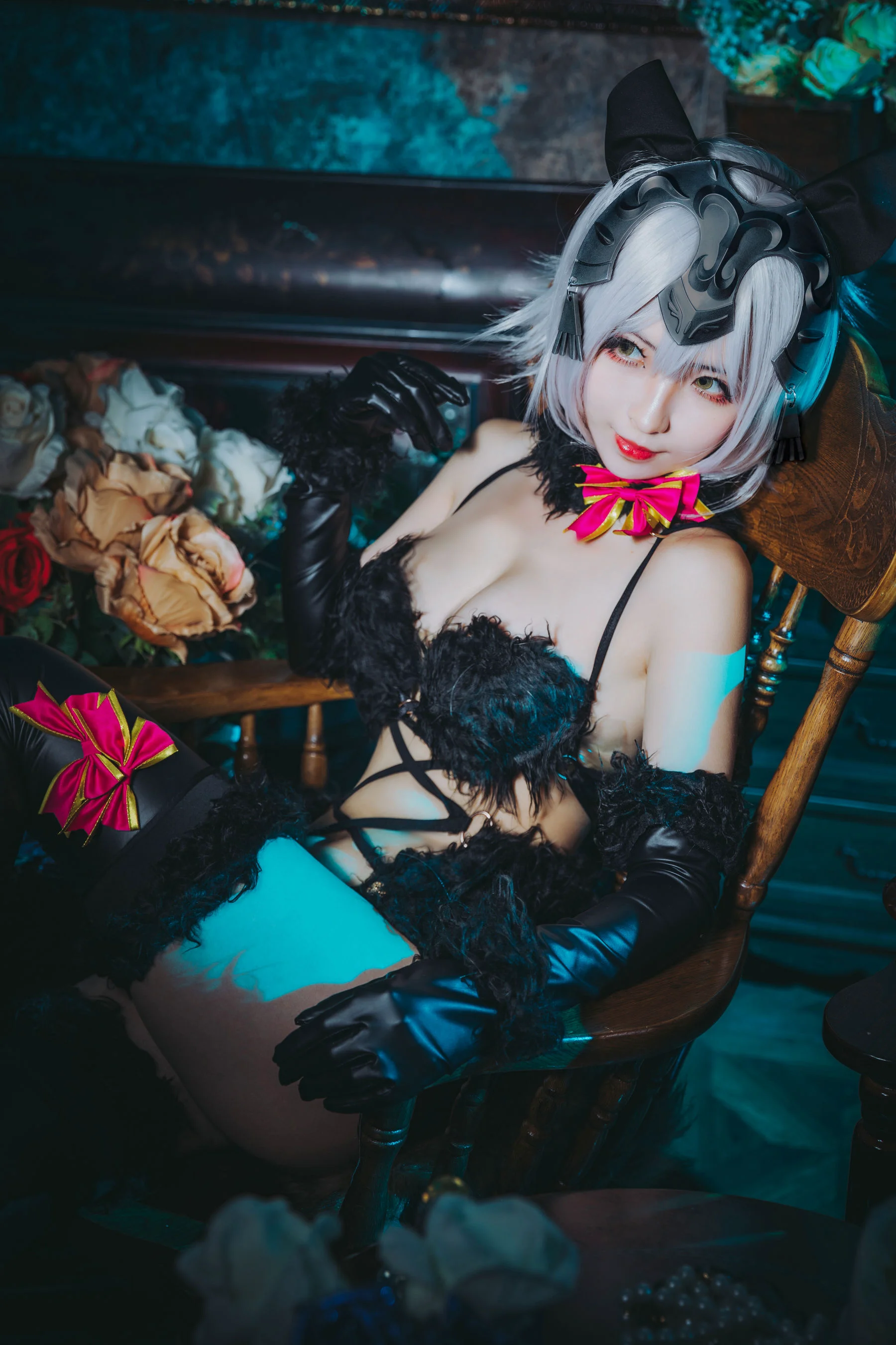 COS福利rioko凉凉子 《黑色贞德》 写真集 - 爱照片