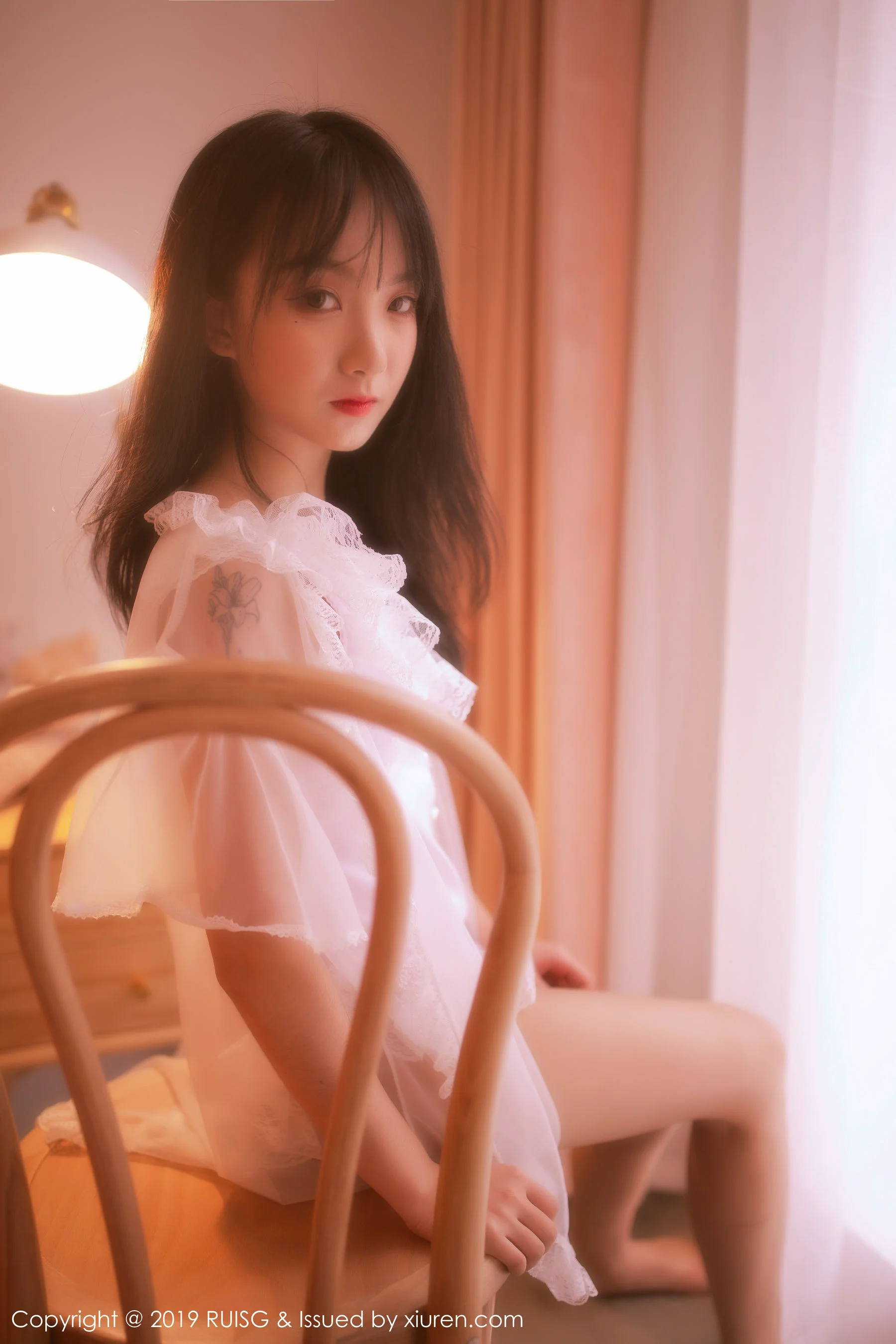 小葡萄miki《唯美不失性感》 [瑞丝馆RUISG] Vol.085 写真集 - 爱照片