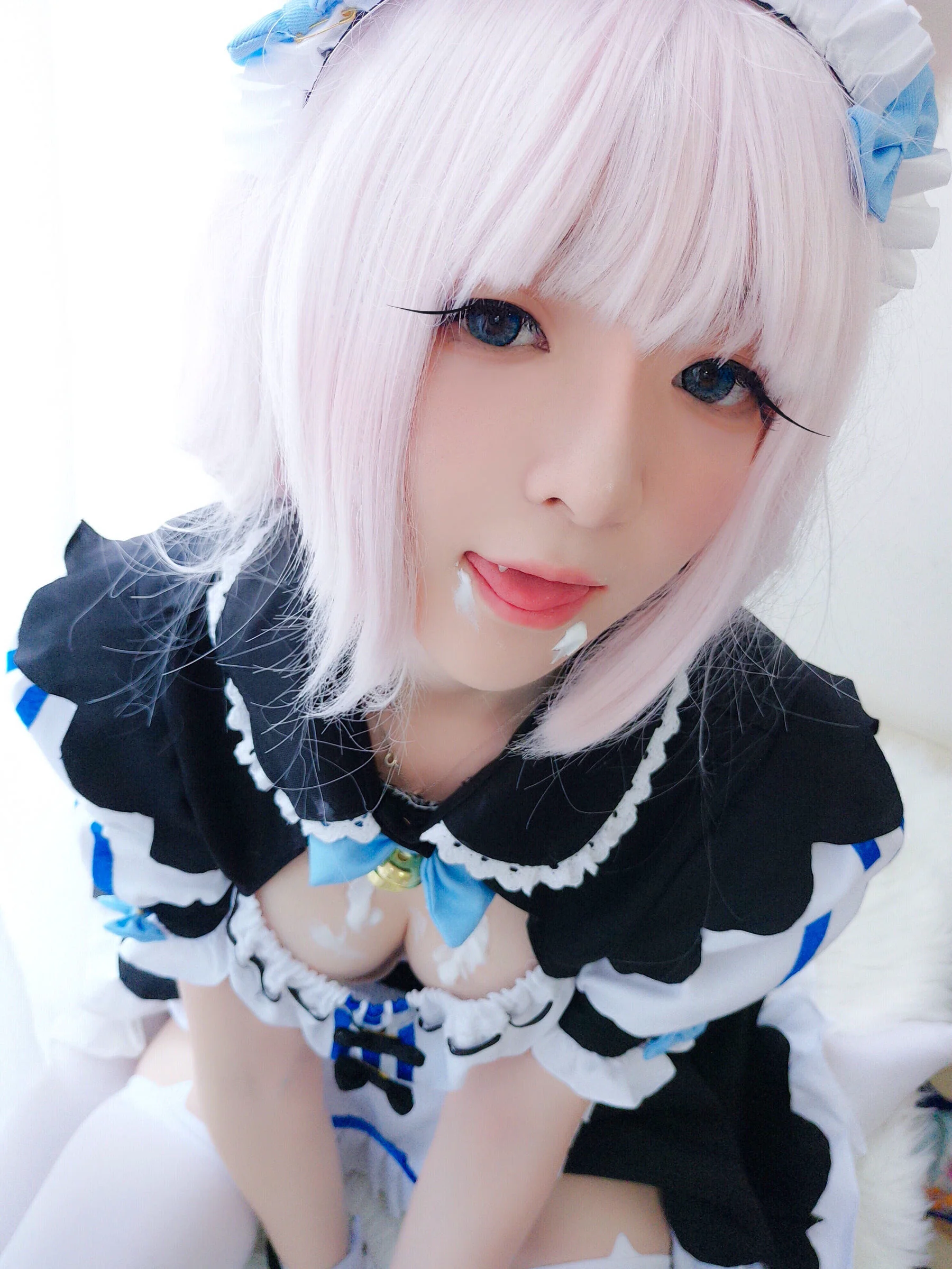 一小央泽《猫娘香子兰》 [萝莉COS] 写真集 - 爱照片